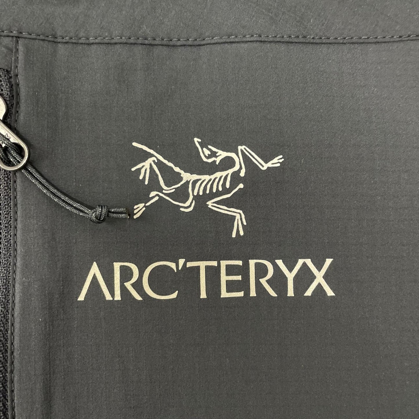 ARC'TERYX アークテリクス X000007411 22年製 ネイビー Squamish Hoody スコーミッシュ フーディ ナイロンジャケット ジャケット