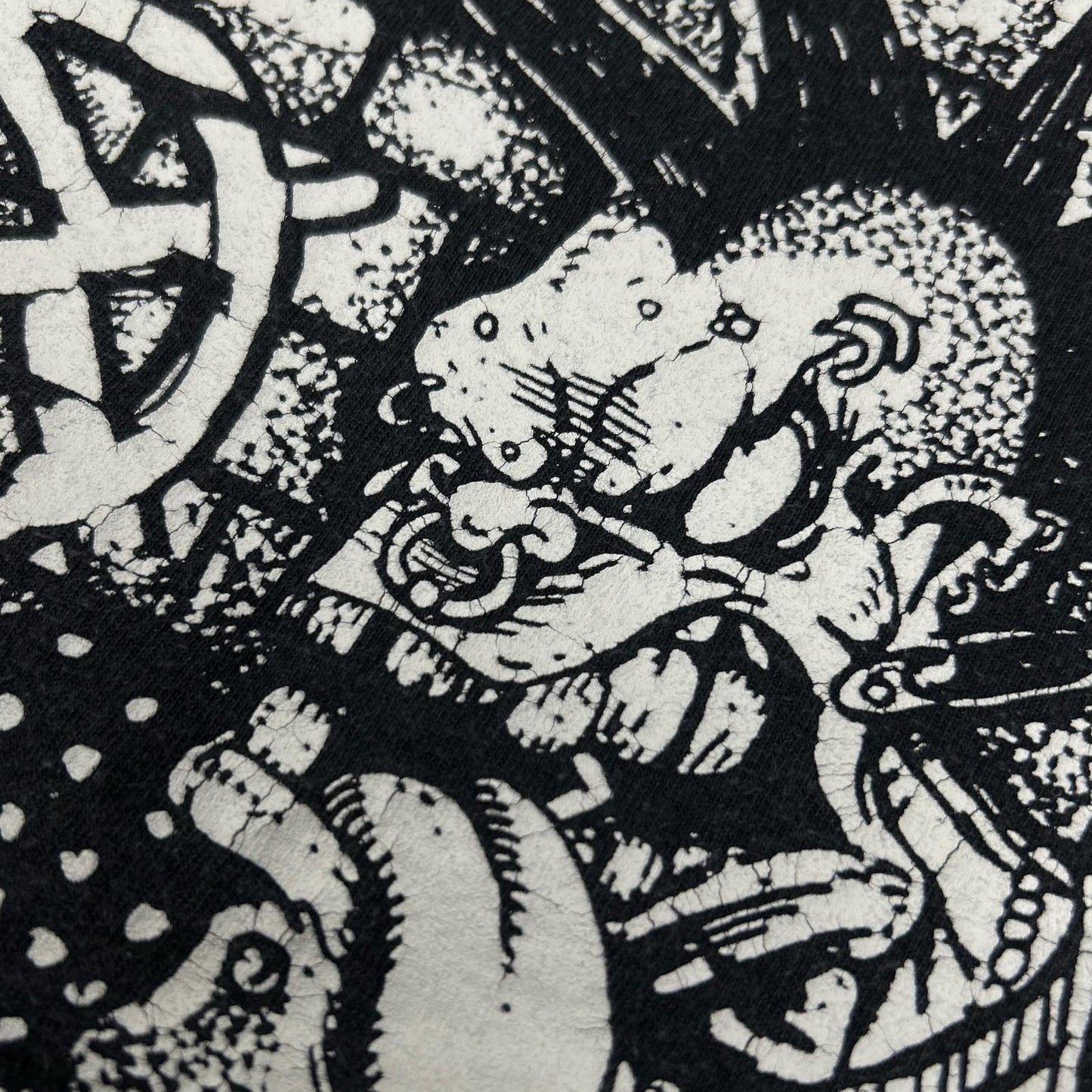 VINTAGE ヴィンテージ 【TOTAL CHAOS】00s　ブラック×ホワイト パンクプリント バンドTシャツ トップス