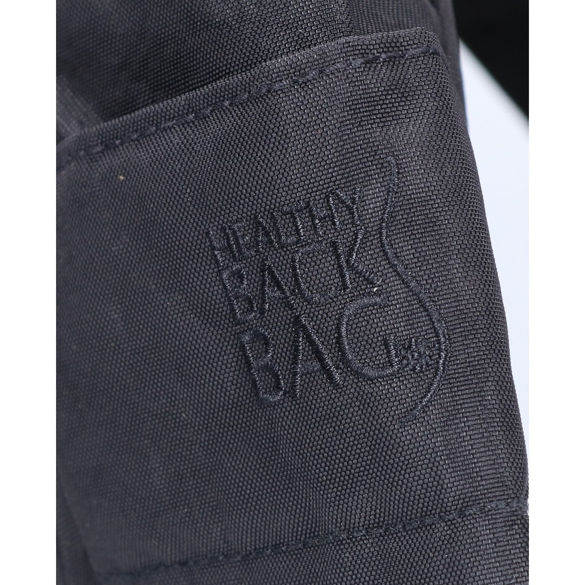 Healthy Back Bag ヘルシーバックバッグ テクスチャードナイロン しずく型デザイン ボディバッグ