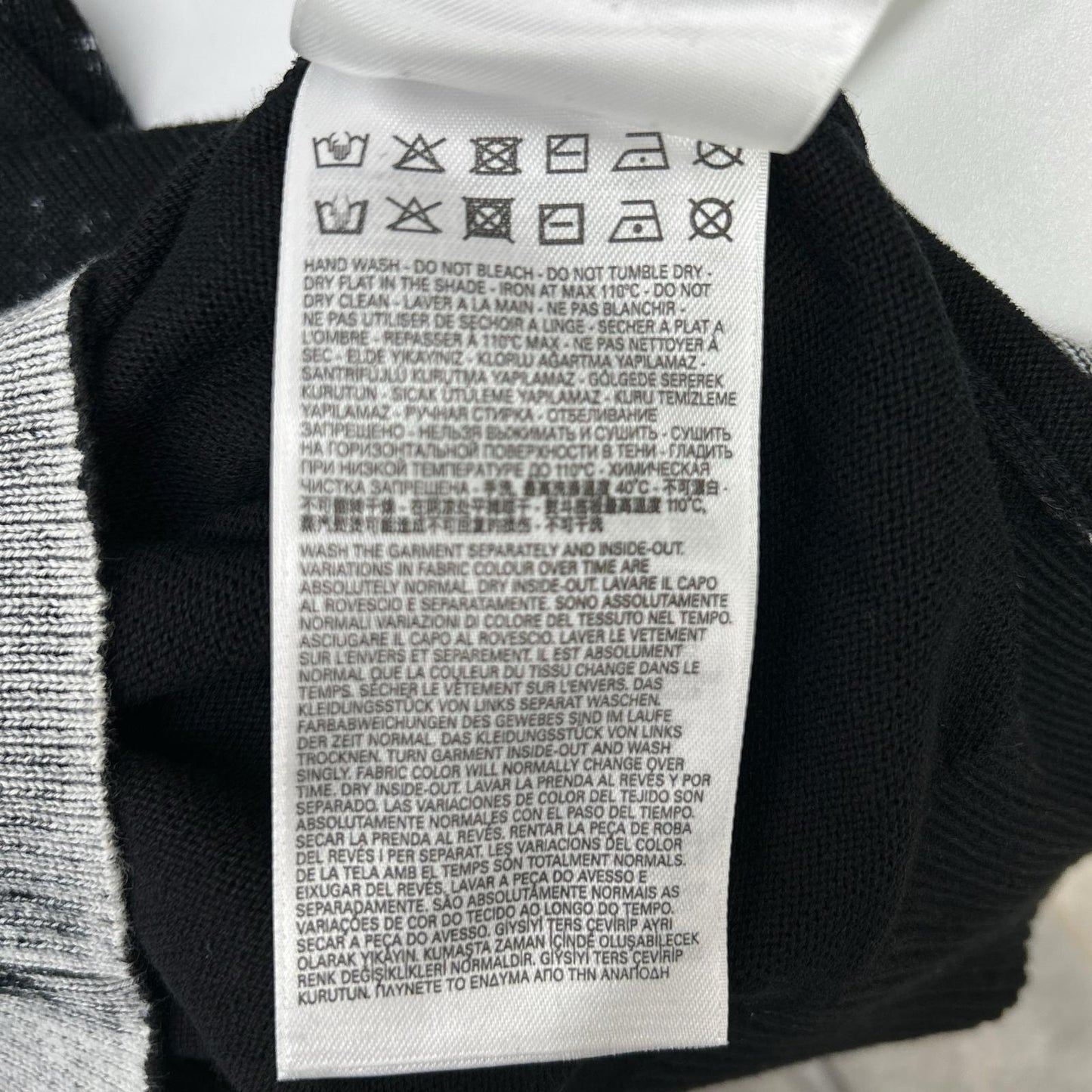 DIESEL ディーゼル A11187 24SS ブラック K-LARENCE-B ブリーチ加工クルーネックニット トップス