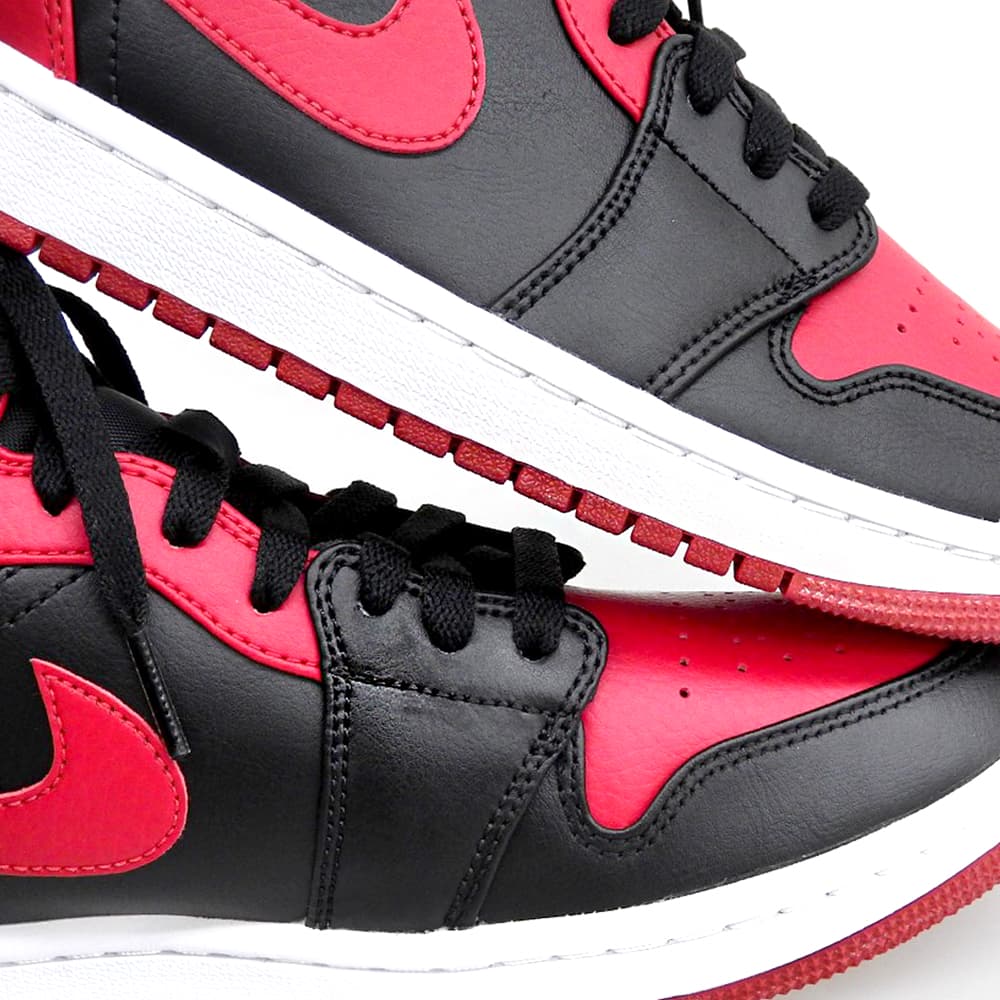 NIKE ナイキ 新品同様 AIR JORDAN 1 MID ブレッド スニーカー シューズ メンズ ブラック×レッド 26.5cm 554724-074 シューズ