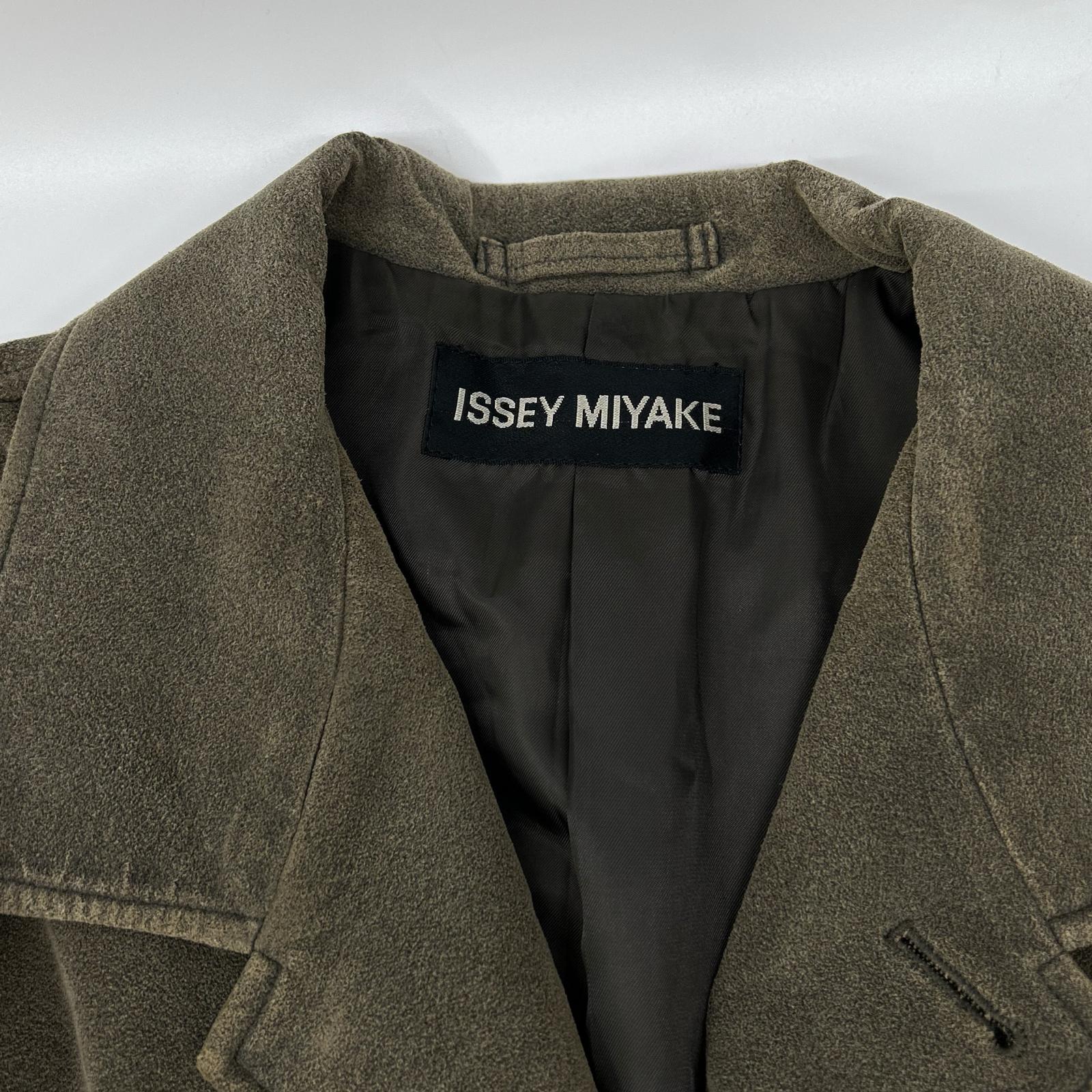 ISSEY MIYAKE MEN イッセイミヤケメン ME23FD100 02AW カーキ スエード テーラードジャケット ジャケット