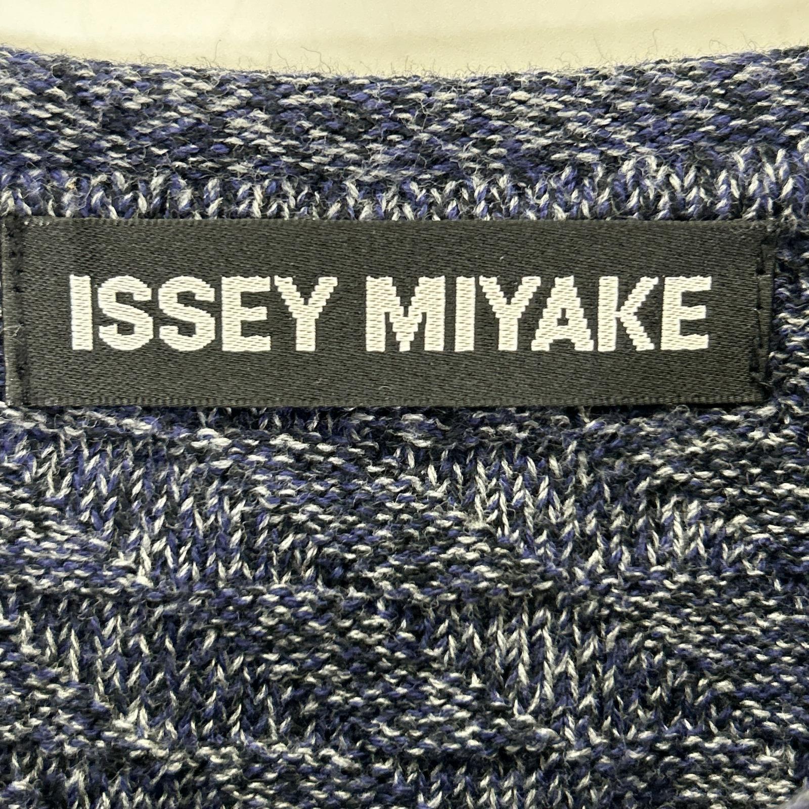 ISSEY MIYAKE MEN イッセイミヤケメン ME11KN0115 ブルー コットン100 クルーネックニット トップス