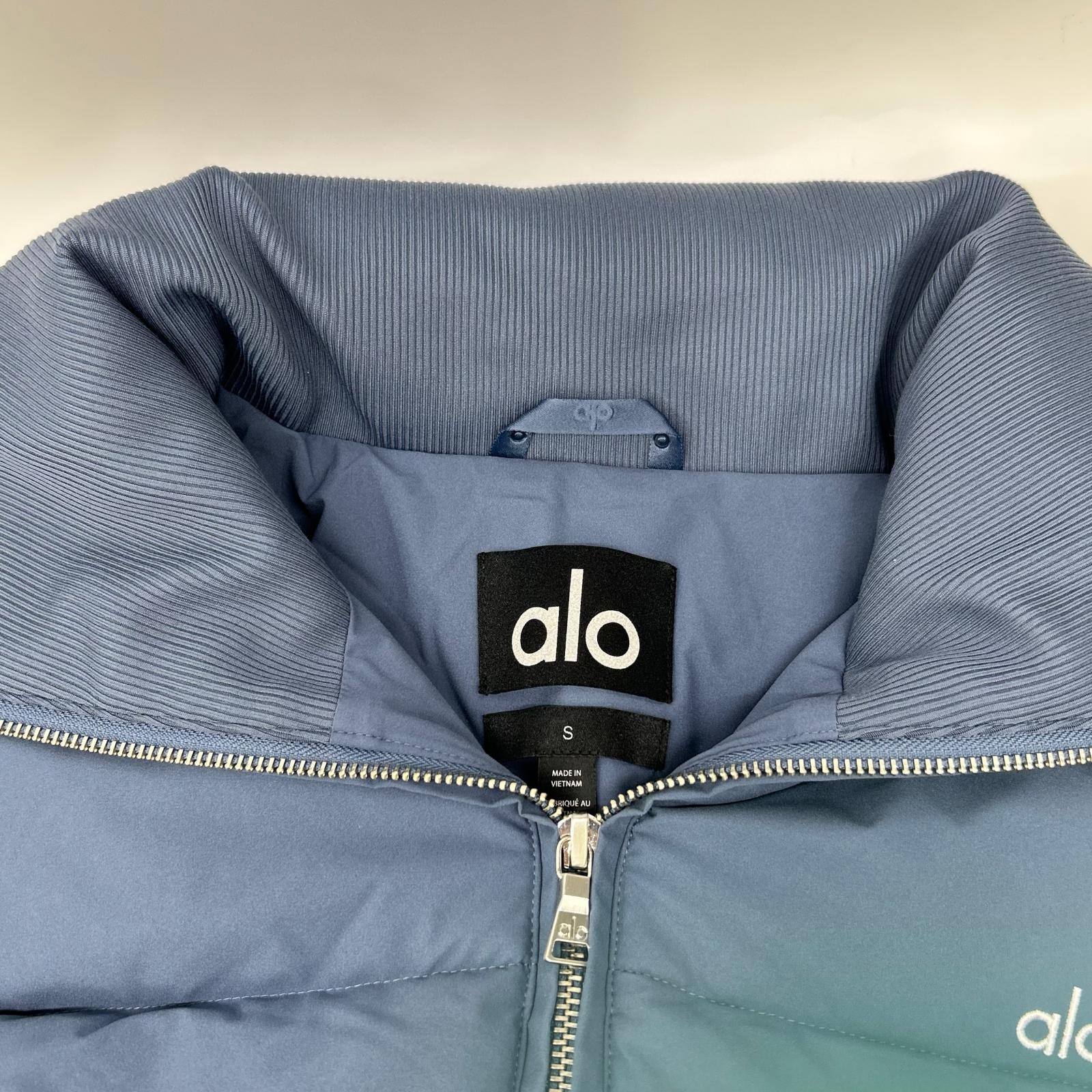 ALO アロー ブルー ハイネックリブ クロップドジップパテッドジャケット ジャケット