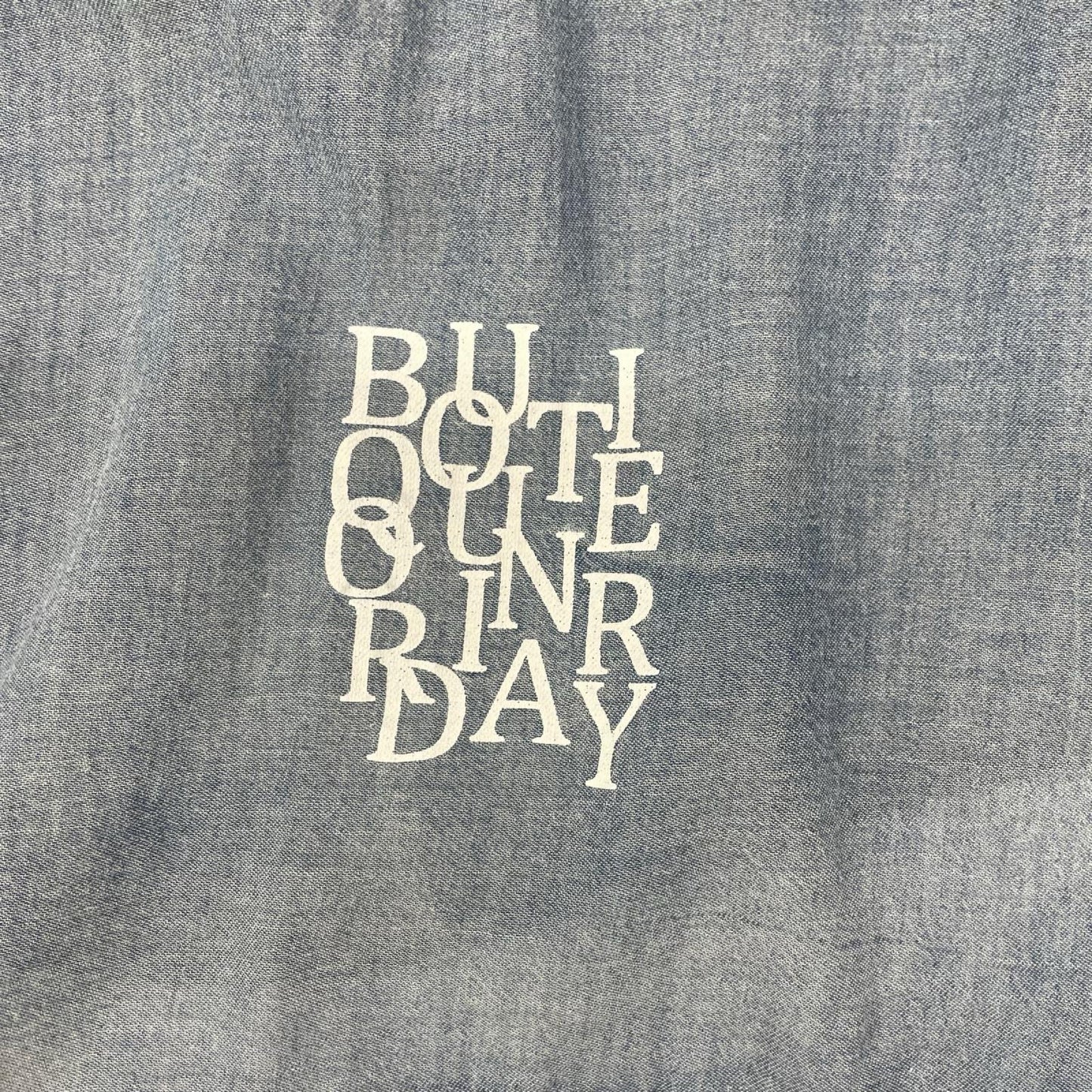 Boutique Ordinary ブティックオーディナリー サックスブルー ドロップシルエット ロゴプリント シアーコットンシャツ トップス