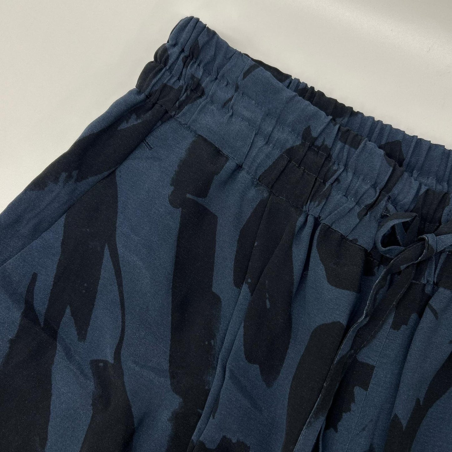 SACRA サクラ 24AW ネイビー ABSTRACT PAINTING PANTS/アブストラクトペインティングパンツ ボトムス