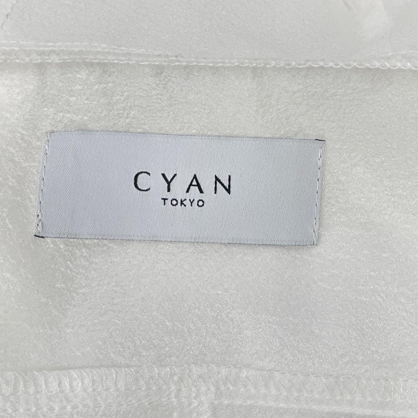 CYAN TOKYO シアントーキョー ホワイト ソフトオーガンジーロングスリーブシャツフーディ トップス
