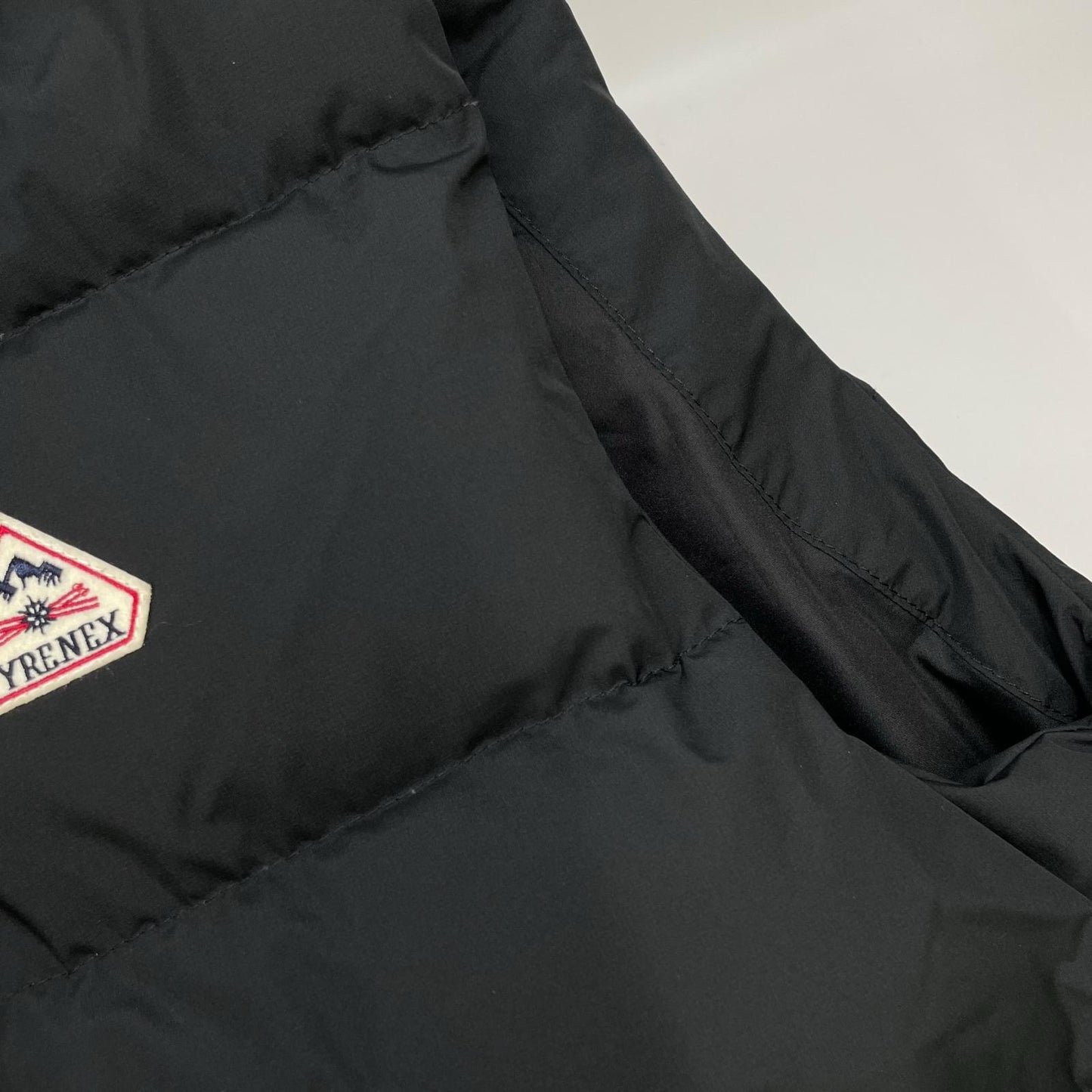 PYRENEX ピレネックス HMY021 ブラック ナイロン SPOUTNIC MINI RIPSTOP VEST/スプートニックミニ リップストップベスト ベスト