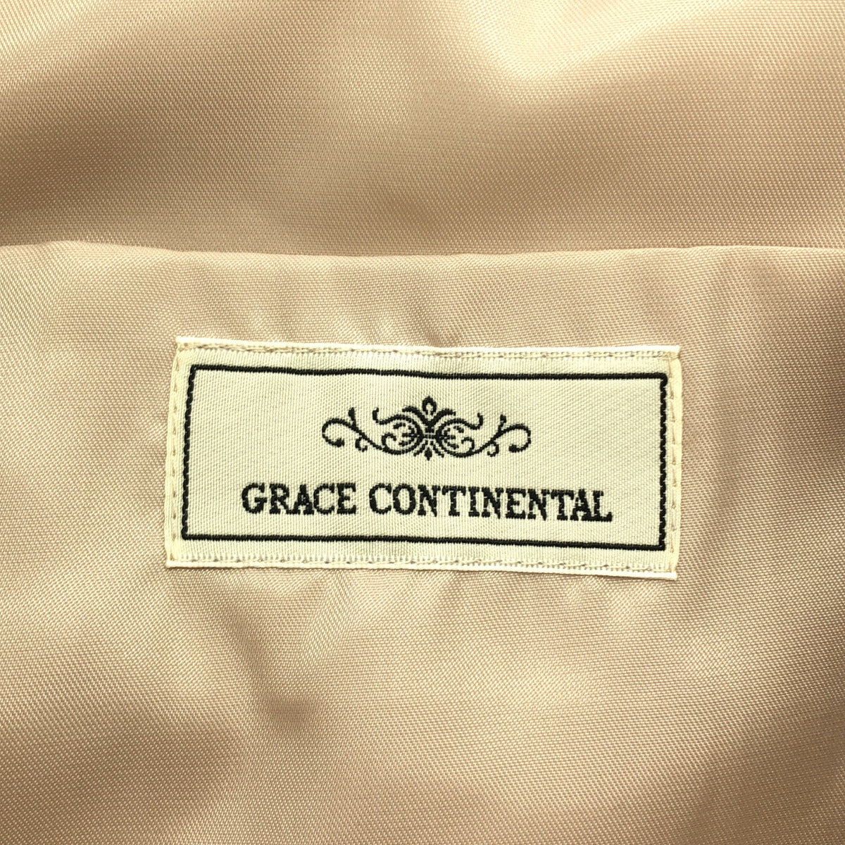 GRACE CONTINENTAL グレースコンチネンタル ベージュ エコファー レタードファーバッグ トップス
