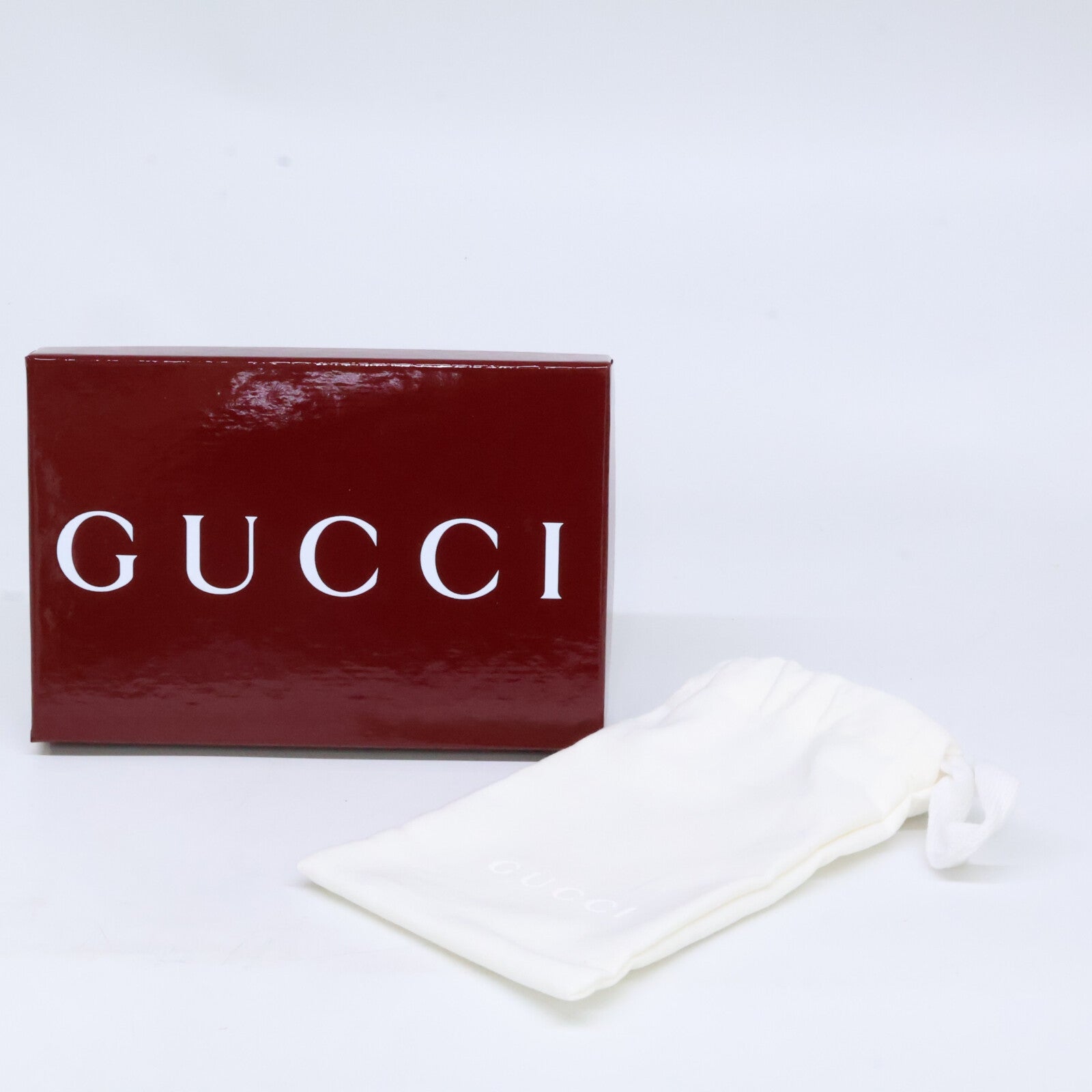 GUCCI グッチ 【新品同様】860653 AAF68 8586 日本限定 ヒグチユウコ 猫 Bo キーチェーン バッグチャーム その他