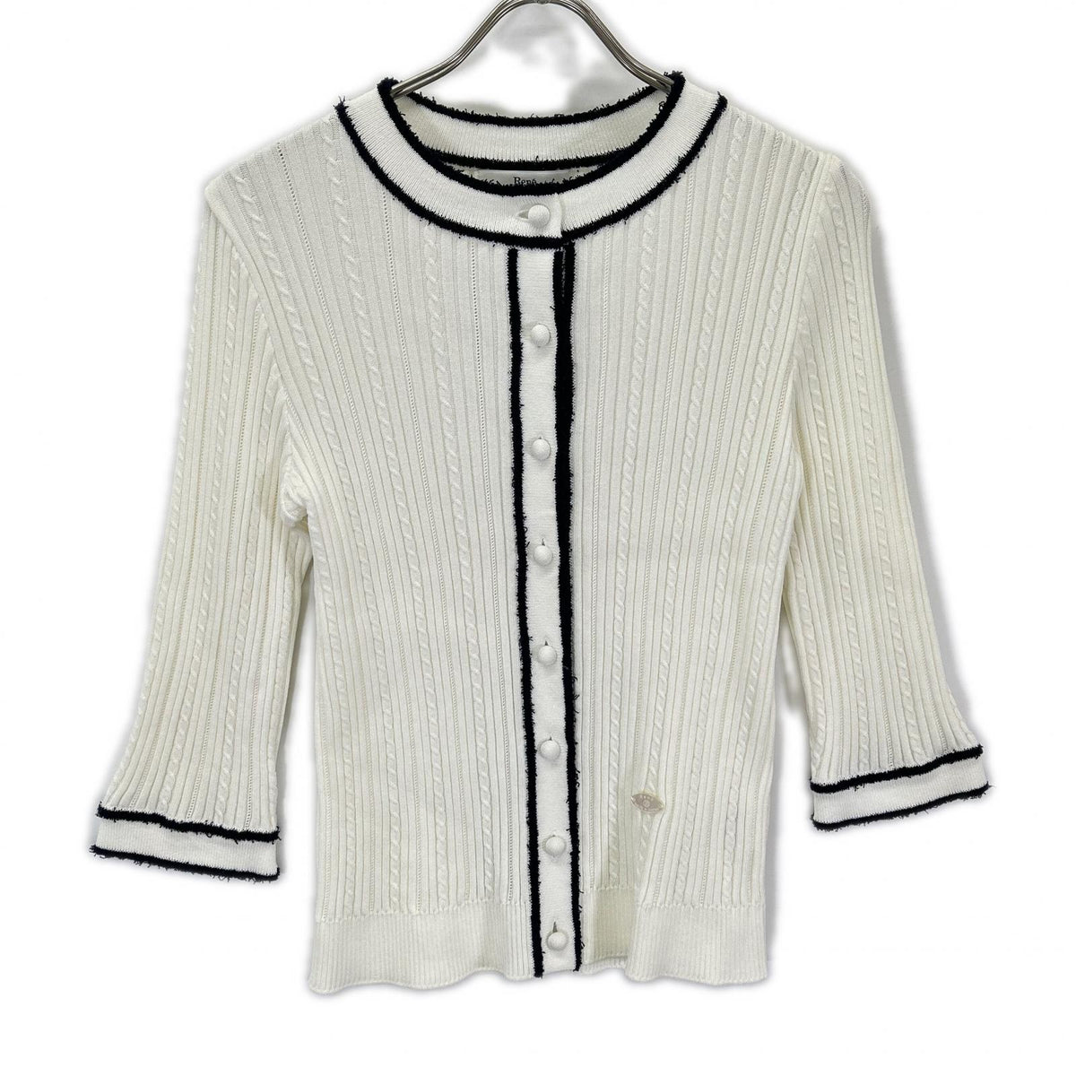 Rene ルネ 6412640 White × Navy Cotton-Blend Shell Logo Plate Cable-Knit Jacket Top