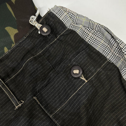 ボディソング BODYSONG Gray Checkered Camouflage-Pouch-Detailing Docking Slacks Pants Bottoms