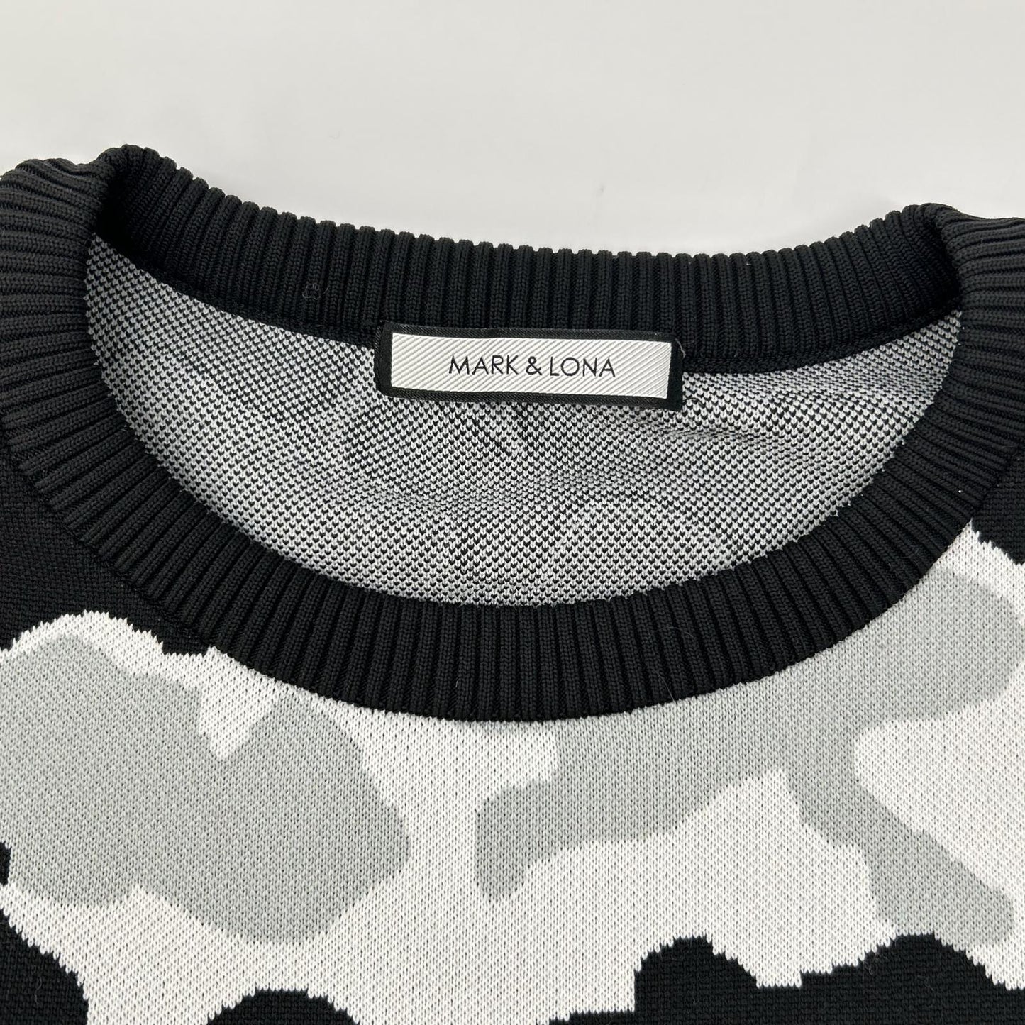 MARK&LONA マークアンドロナ MLM-1A-AB02 トリコカラー Affection Tech Crew Sweater/カモ柄ロゴニットセーター トップス
