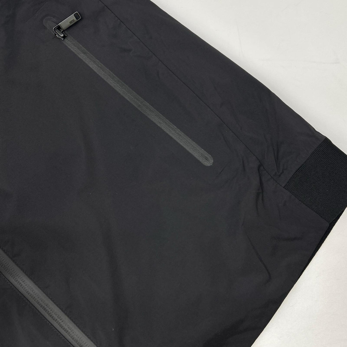 DUNO Black nylon logo-plate stand-collar W-ZIP jacket jacket