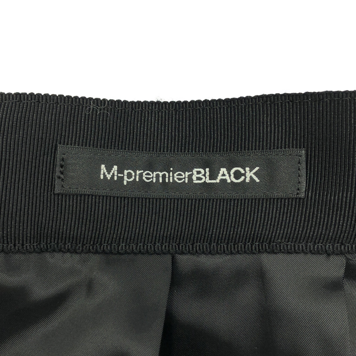 M-premierBLACK エムプルミエブラック ブラック キルトライクジャガードフレアスカート ボトムス