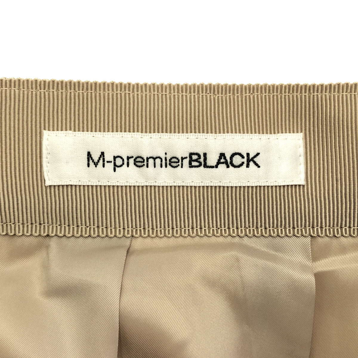 M-premierBLACK エムプルミエブラック ベージュ キルトライクジャガードフレアスカート ボトムス