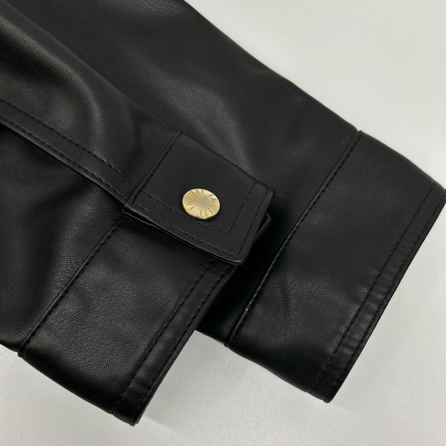 EMMETI エンメティー 【BR別注】ブラック TECH02 JURI ウォッシャブルテックレザー ゴールド金具 シングルライダース ジャケット ジャケット
