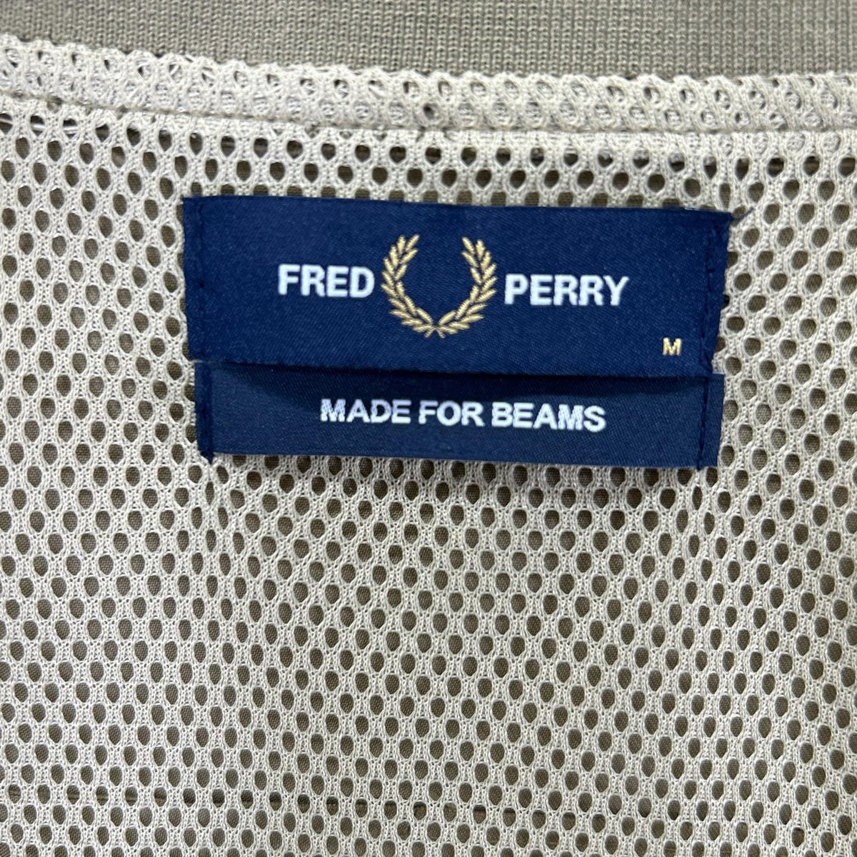 FRED PERRY フレッドペリー 【BEAMS別注】 FZ2684 カーキ フルジップ ロゴ刺繍 ハリントンジャケット ジャケット