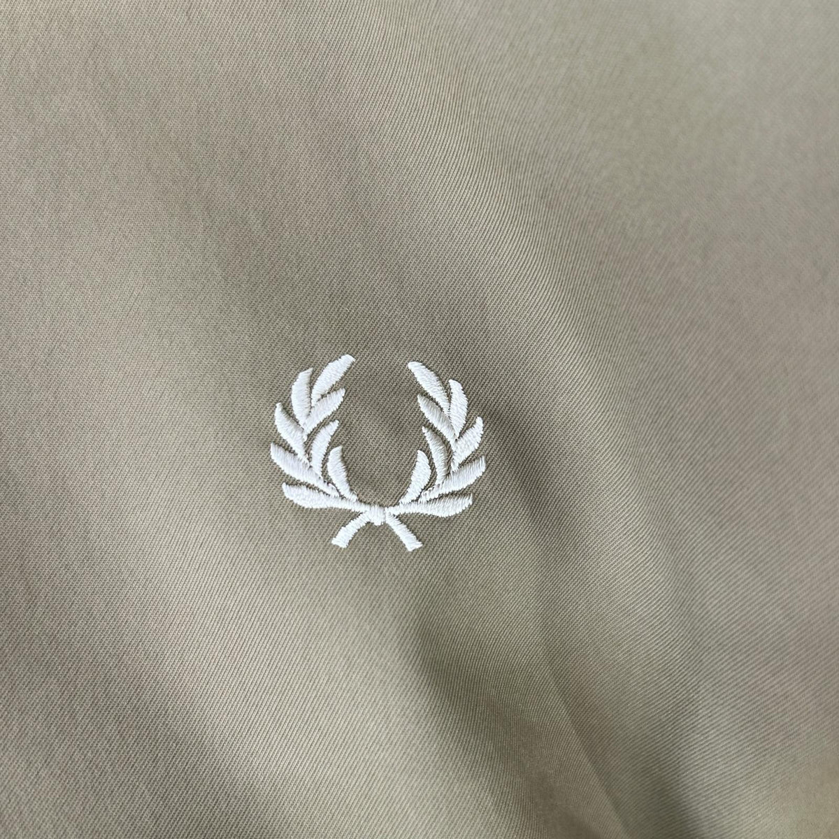 FRED PERRY フレッドペリー 【BEAMS別注】 FZ2684 カーキ フルジップ ロゴ刺繍 ハリントンジャケット ジャケット