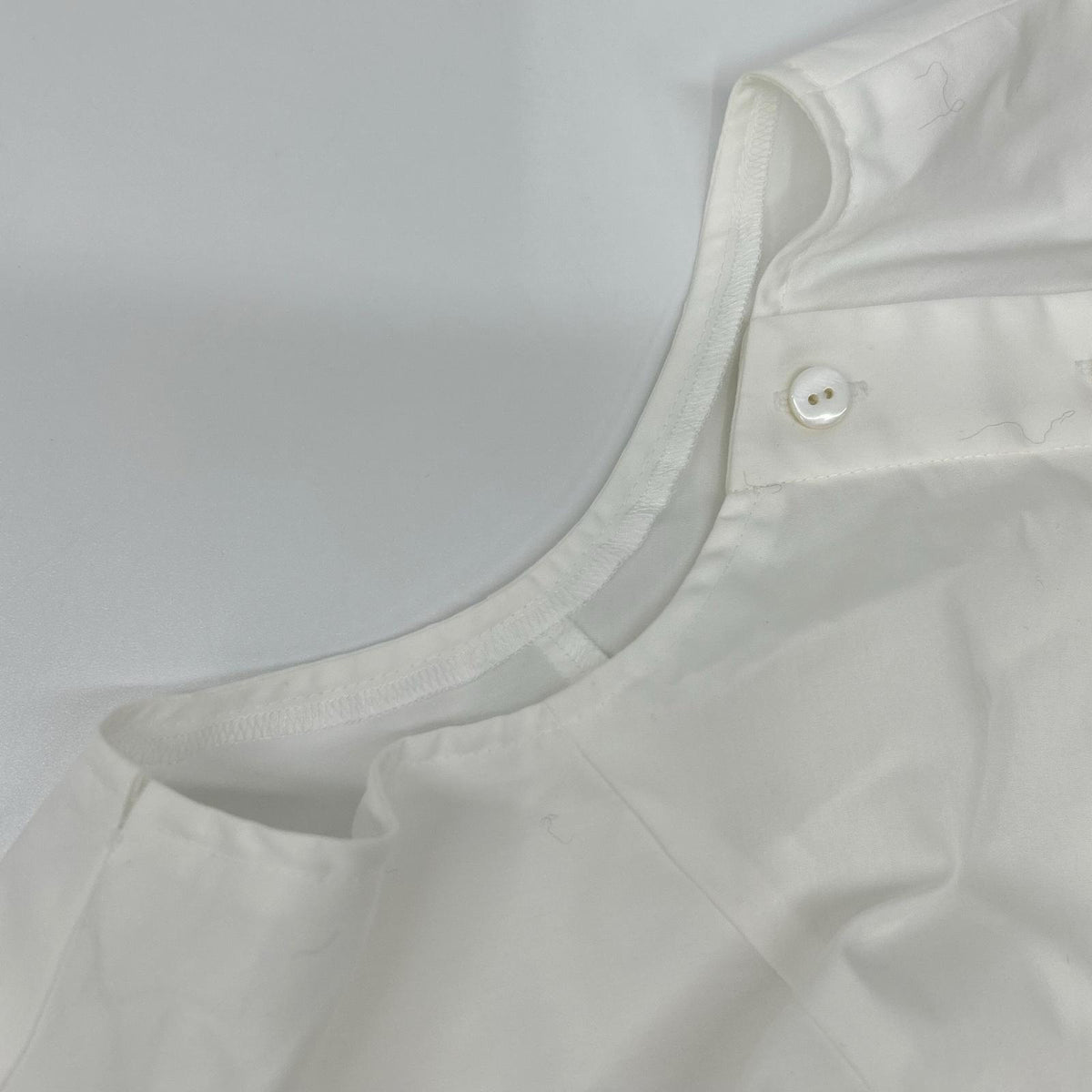 ENFOLD エンフォルド 26SS 300JS230-3621 White Broadcloth Cotton Asymmetrical GLOBE PULLOVER Top