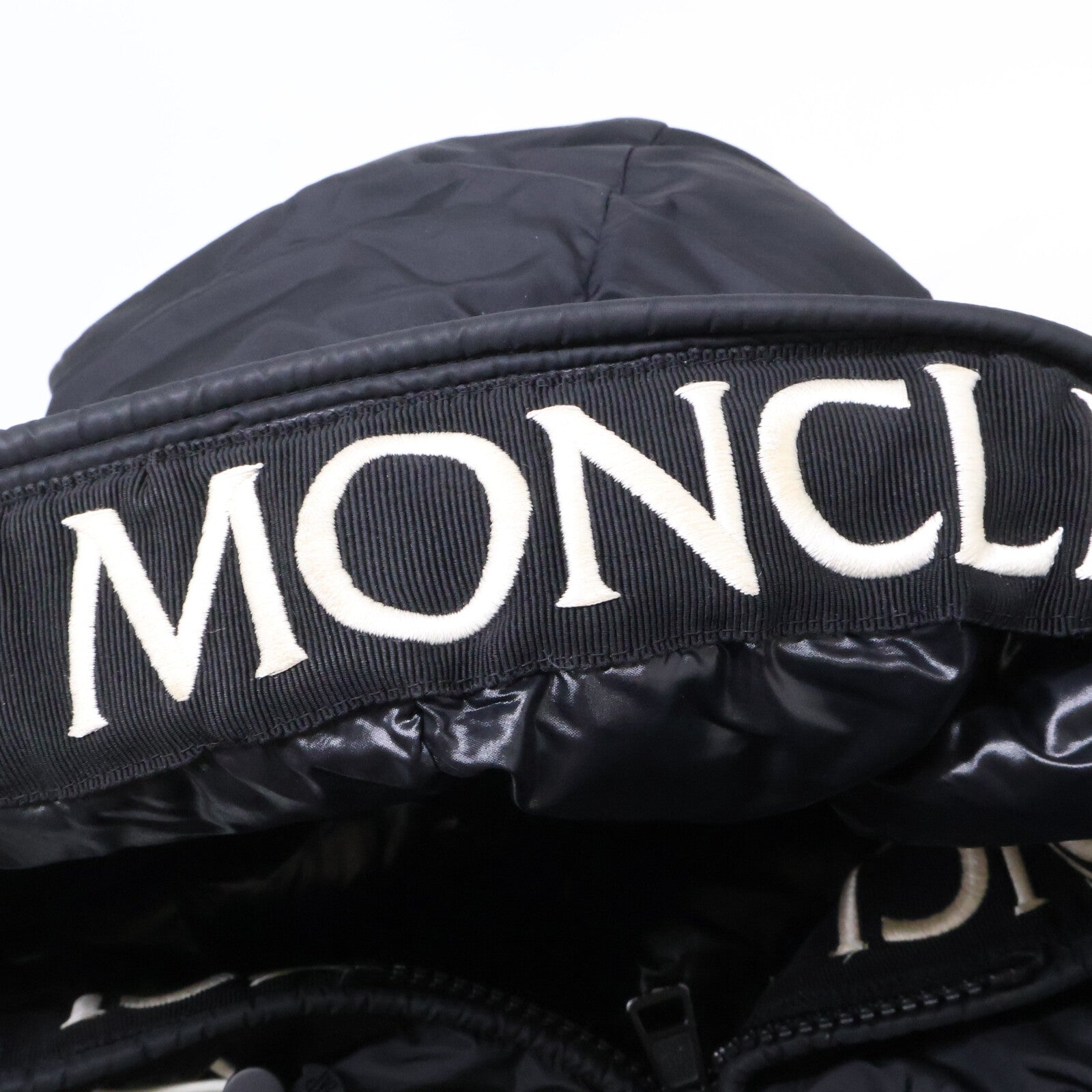 MONCLER モンクレール 【美品】MONTCLAR モンクラ 内側ロゴ刺繍グログランテープ フーディダウンジャケット ジャケット