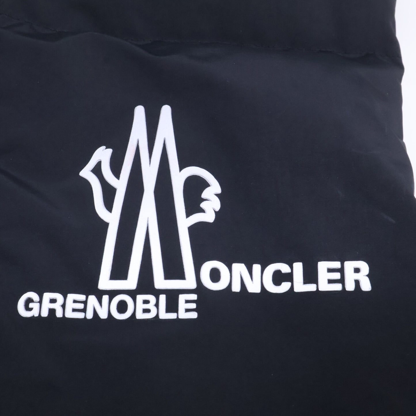 MONCLER モンクレール GRENOBLE グルノーブル【24年製】BALDY テクニカルナイロン フーディダウン ベスト