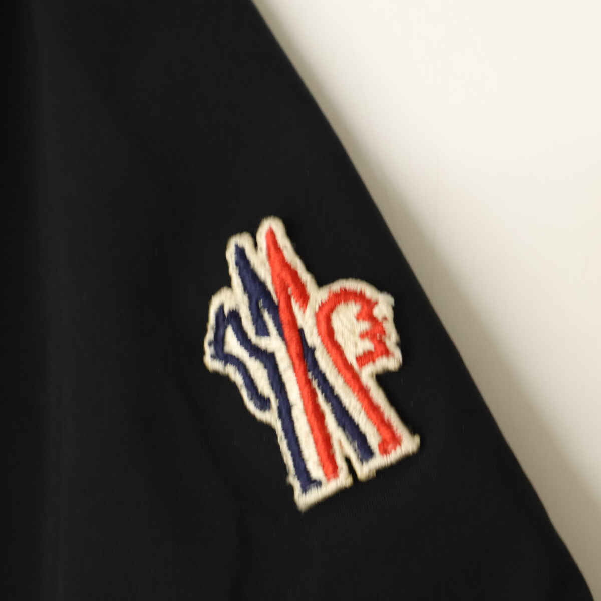 MONCLER モンクレール GRENOBLEグルノーブル【美品/25年製】K20978G00032 MAGLIA CARDIGAN 2層ストレッチ素材 異素材MIXダウン入りジップアップパーカー ジャケット
