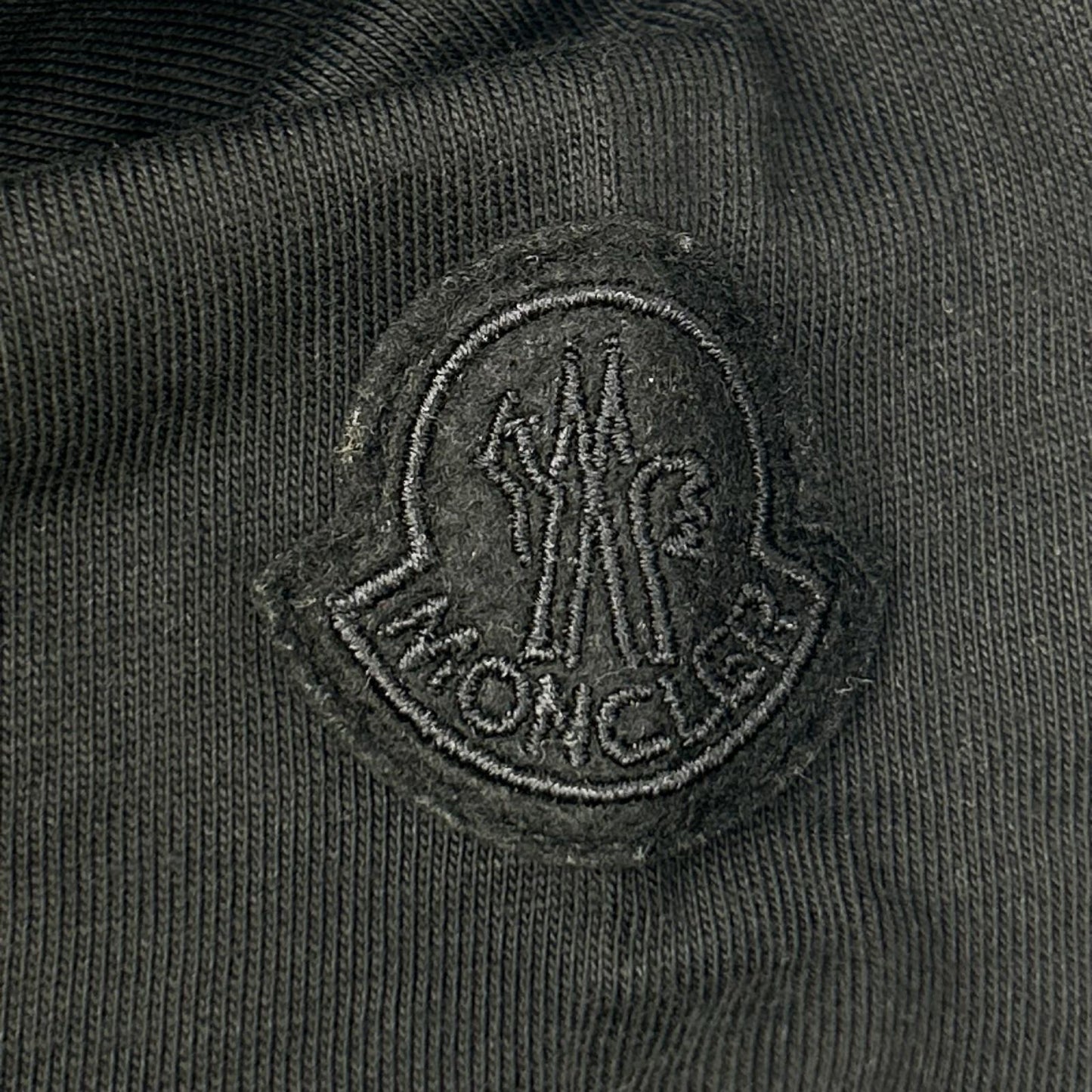 MONCLER モンクレール 23年製 LS T-SHIRT ブラック コットン ペイントロゴ クルーネック ロングスリーブカットソー トップス