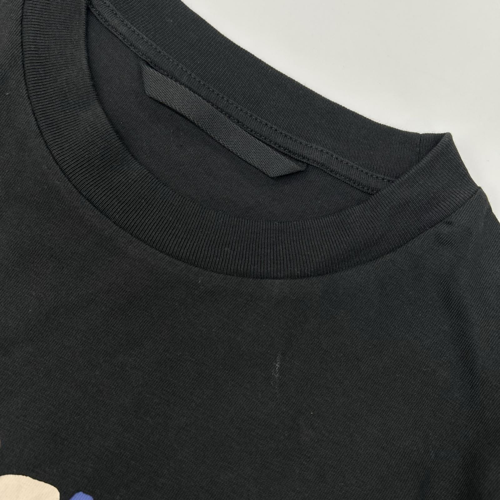 MONCLER モンクレール 23年製 LS T-SHIRT ブラック コットン ペイントロゴ クルーネック ロングスリーブカットソー トップス