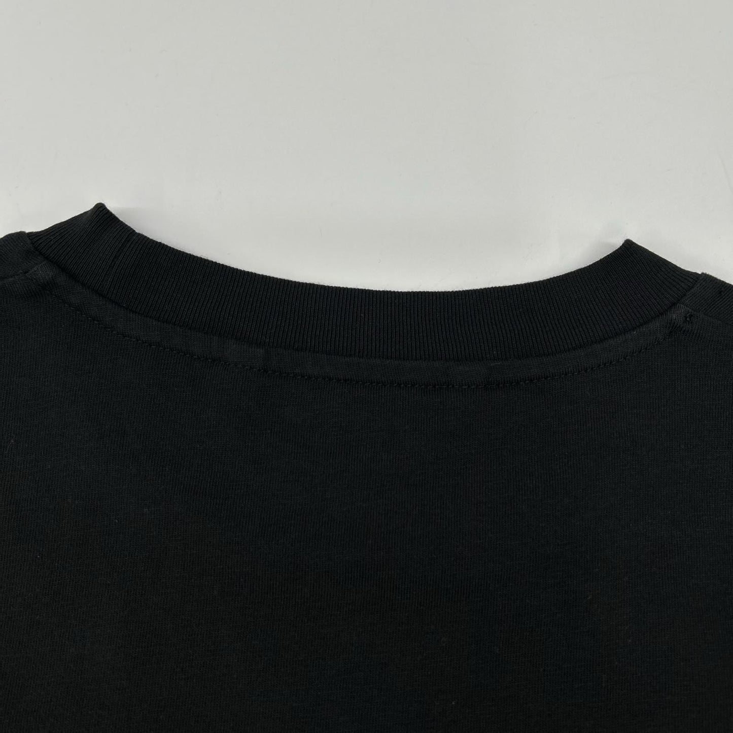 MONCLER モンクレール 23年製 LS T-SHIRT ブラック コットン ペイントロゴ クルーネック ロングスリーブカットソー トップス