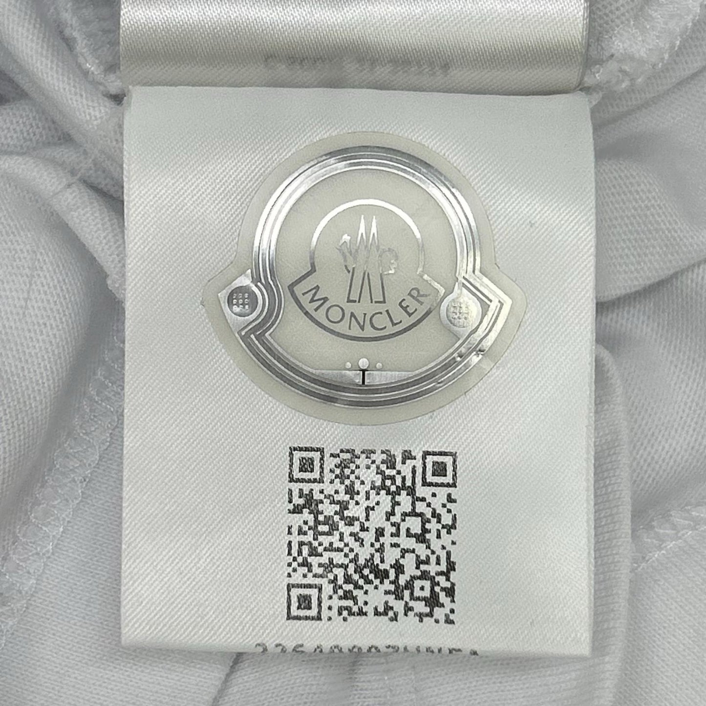 MONCLER モンクレール 21年製 LS T-SHIRT ホワイト コットン ロゴシルエット クルーネック ロングスリーブカットソー トップス
