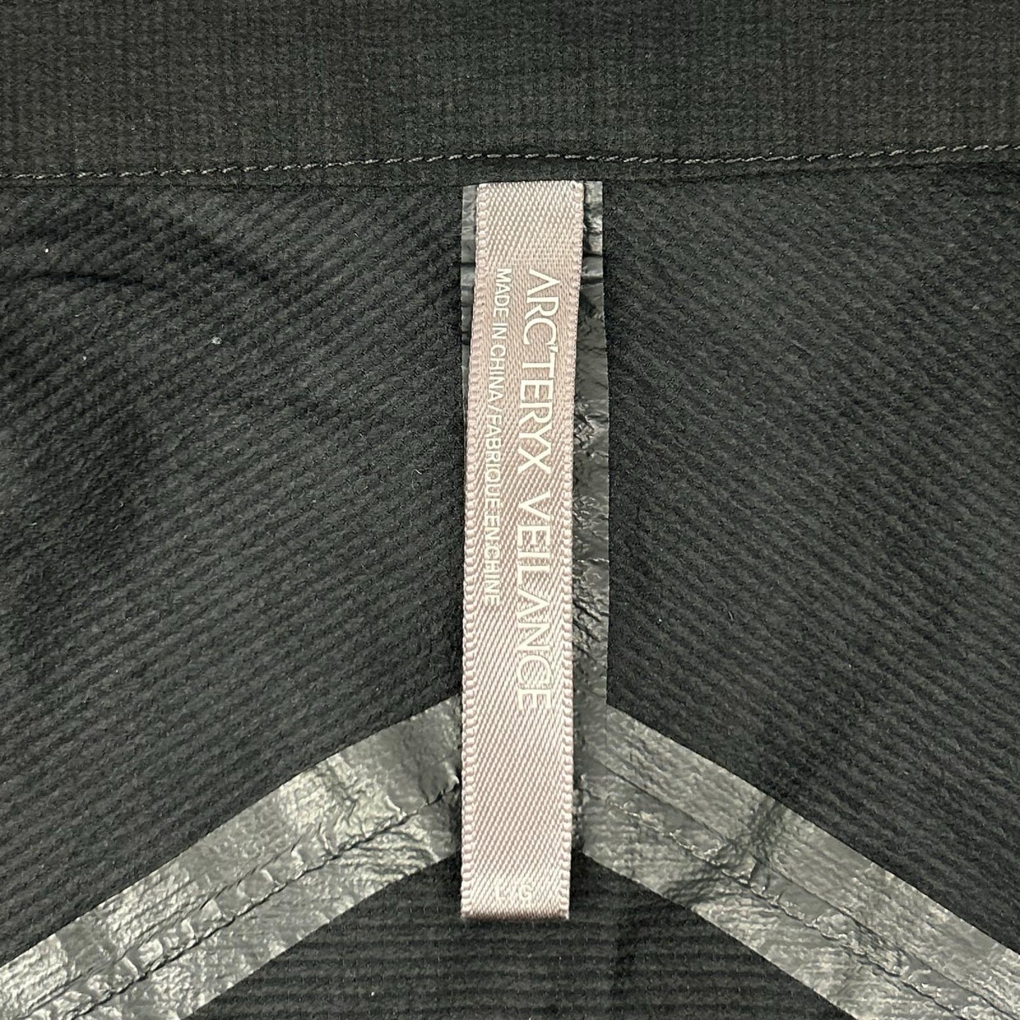 ARC’TERYX VEILANCE アークテリクス ヴェイランス X000007038 22年製 ブラック Demlo SS Shirt 半袖シャツ トップス