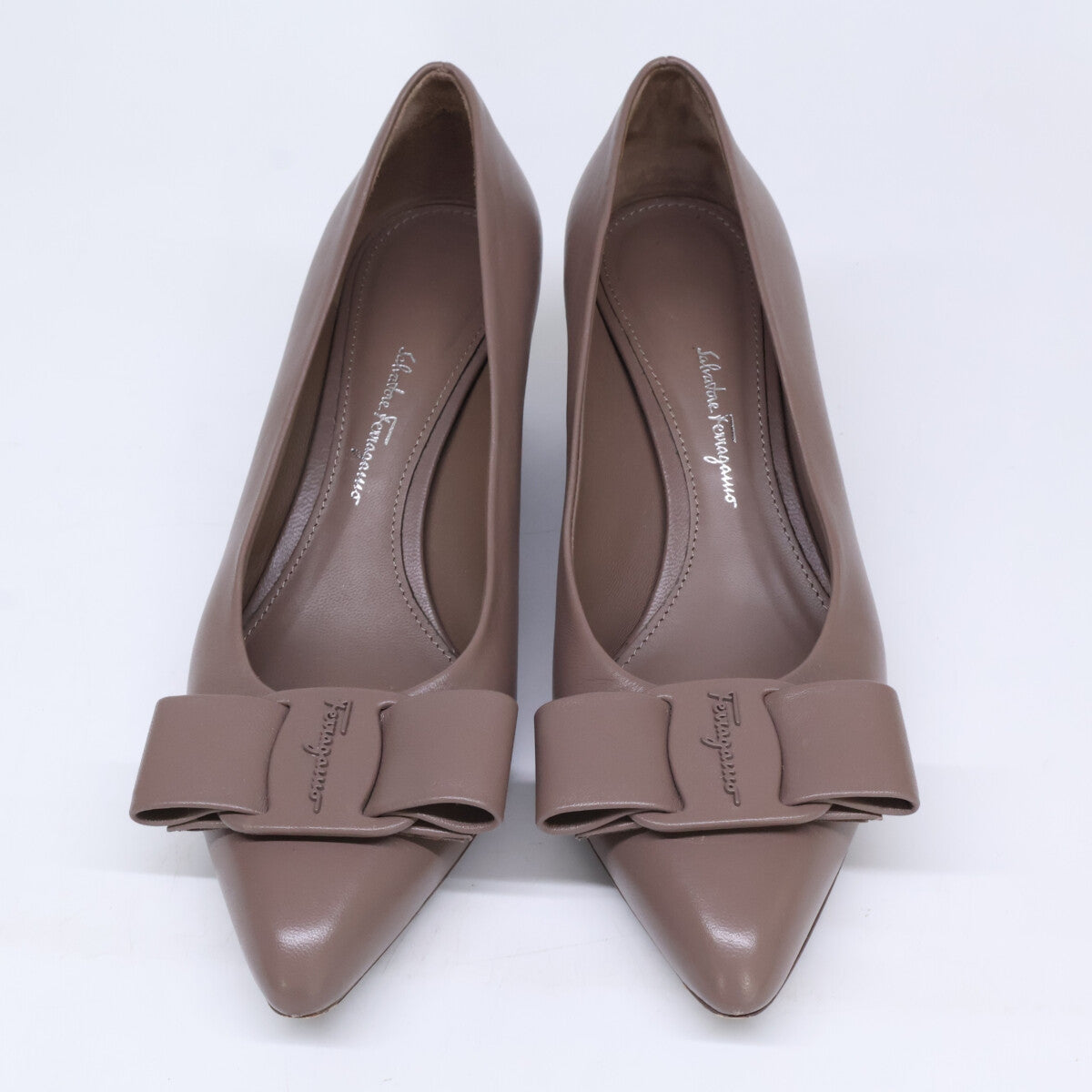 SalvatoreFerragamo サルバトーレフェラガモ VIVA ヴィヴァ ヴァラリボン レザー チャンキーヒール パンプス シューズ