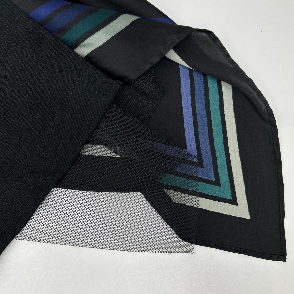 sacai 17-03365 17SS Black Back-scarf-paneled T-shirt Top