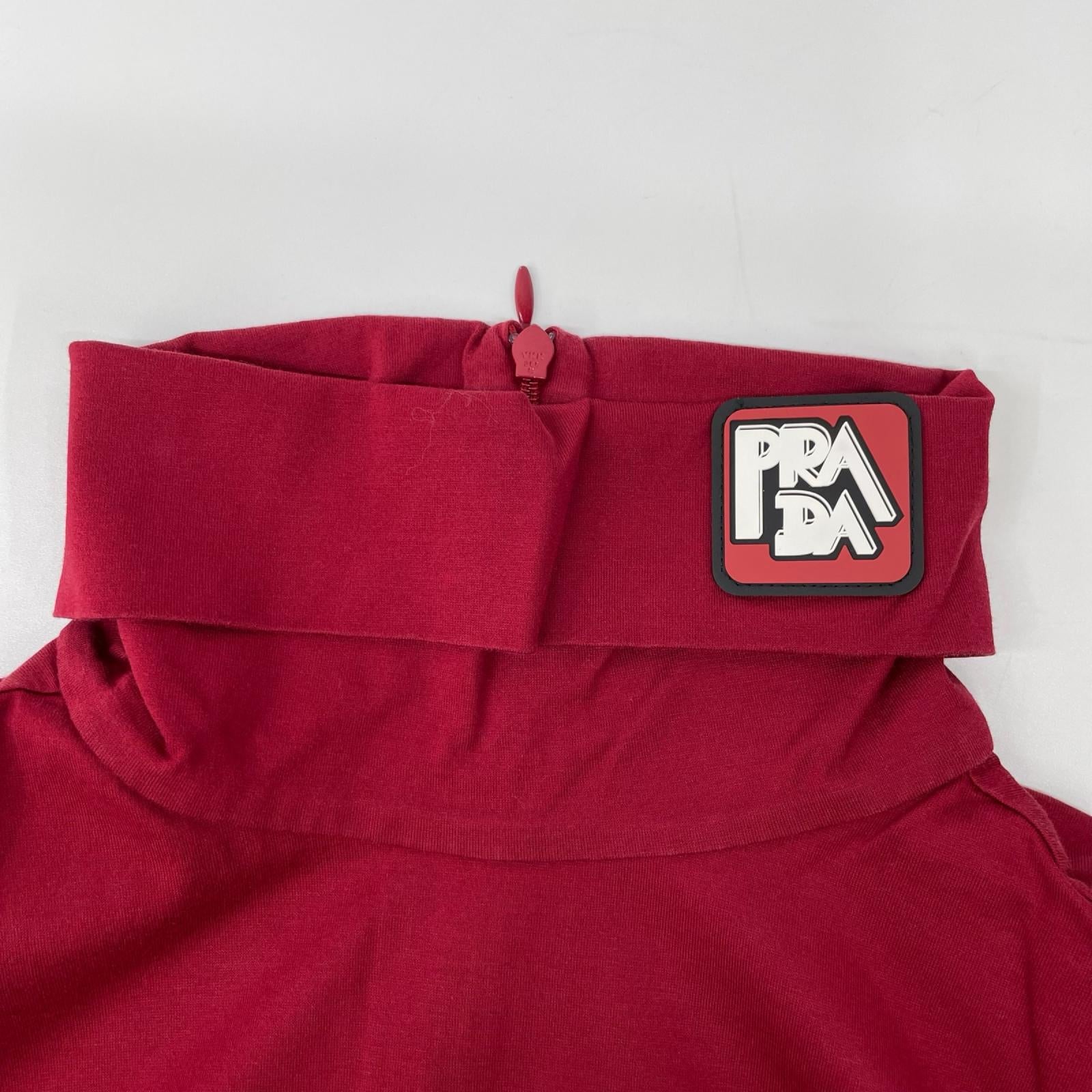 PRADA プラダ UJL051 レッド ラバーパッチ コットン タートルネックカットソー トップス