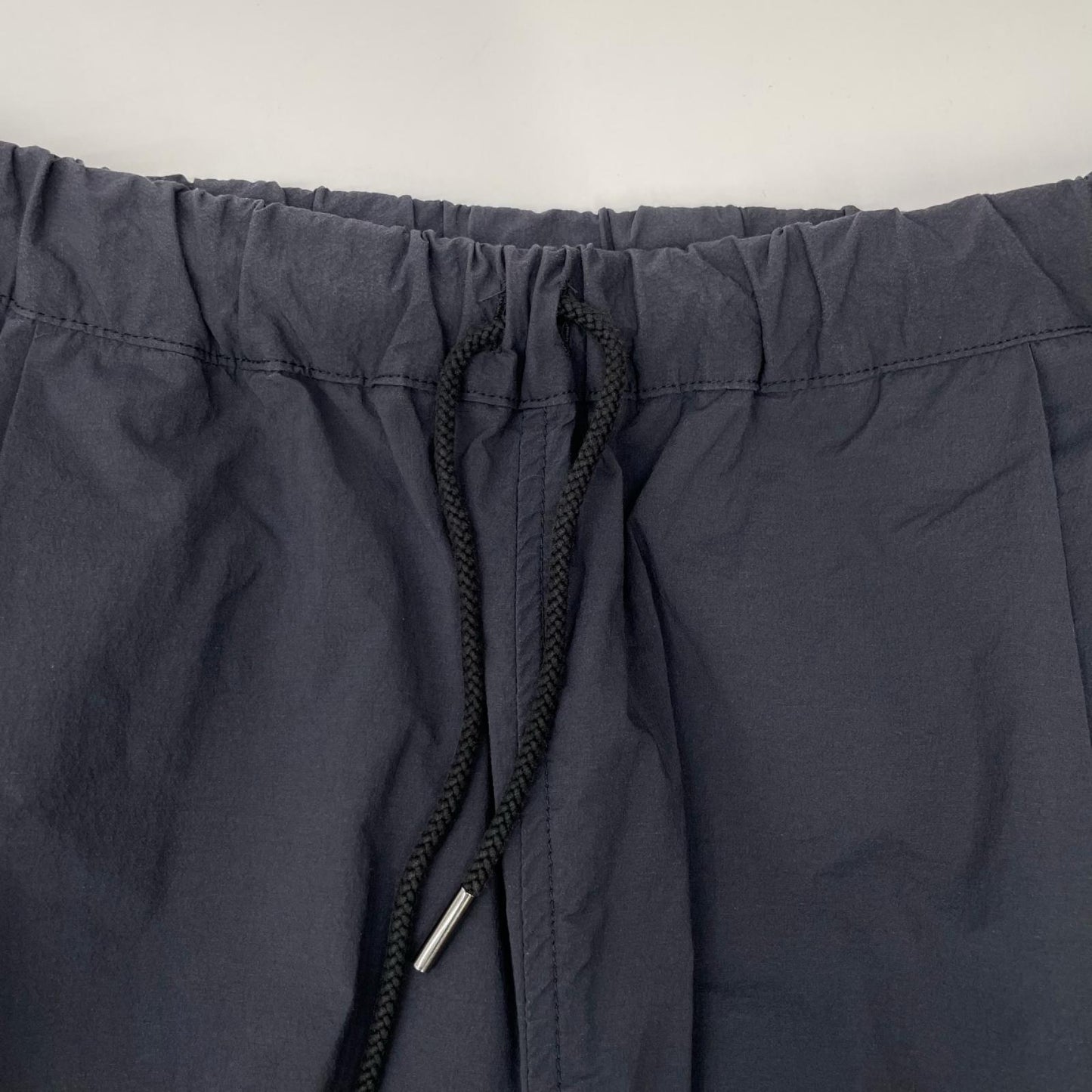 STILL BY HAND スティルバイハンド チャコール コットン×ナイロン ウエストゴム 裾ジップ トレーニングパンツ ボトムス