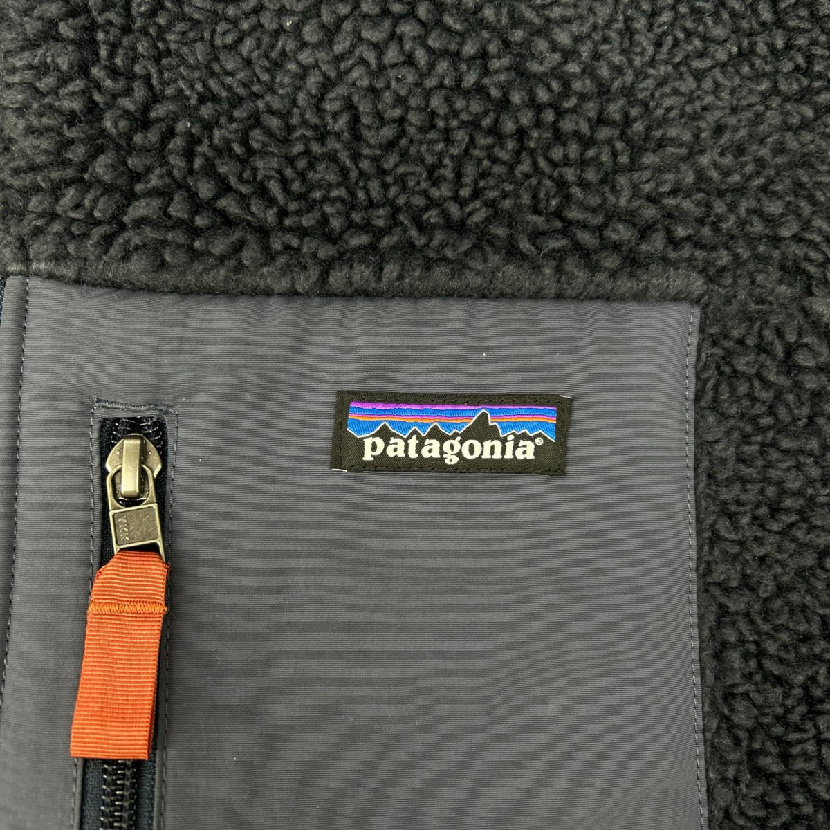 Patagonia パタゴニア 24年製 23056 チャコール ボア クラシック・レトロX・ジャケット ジャケット