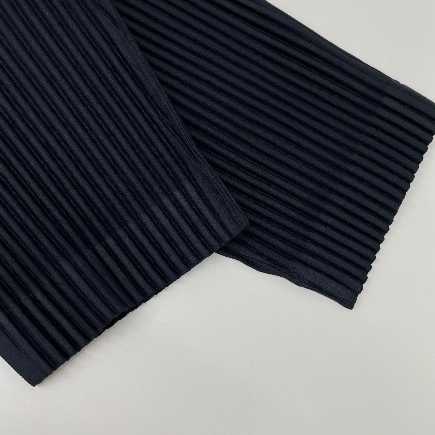 HOMME PLISSE ISSEY MIYAKE オムプリッセ イッセイミヤケ 25AW HP55JF551 ネイビー 消しプリーツ加工パンツ ボトムス