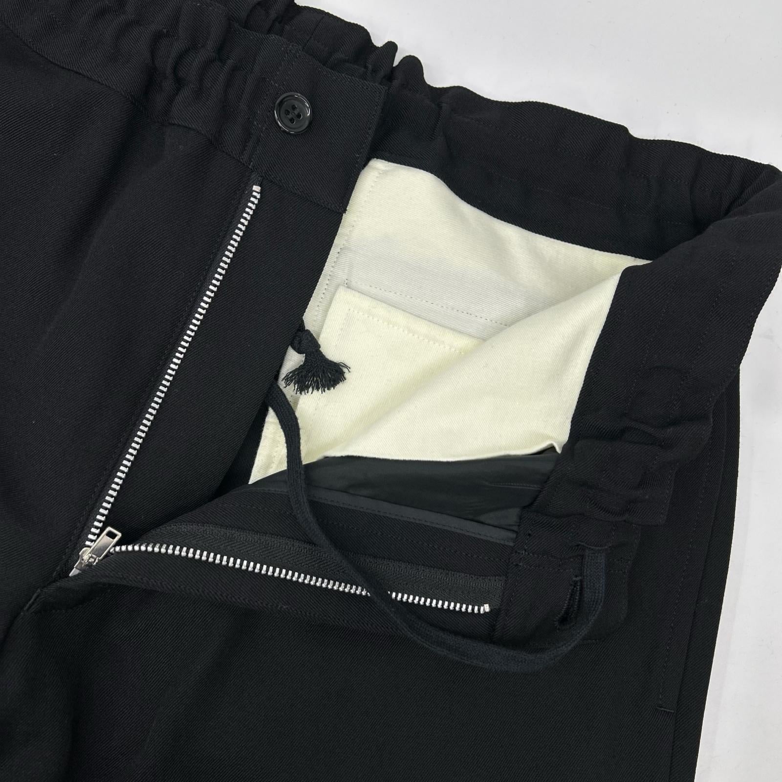 COMMEdesGARCONS HOMME DEUX コムデギャルソンオムドゥ 24年製 DO-P037 ブラック ドローストリングス ウールテーパードスラックス ボトムス