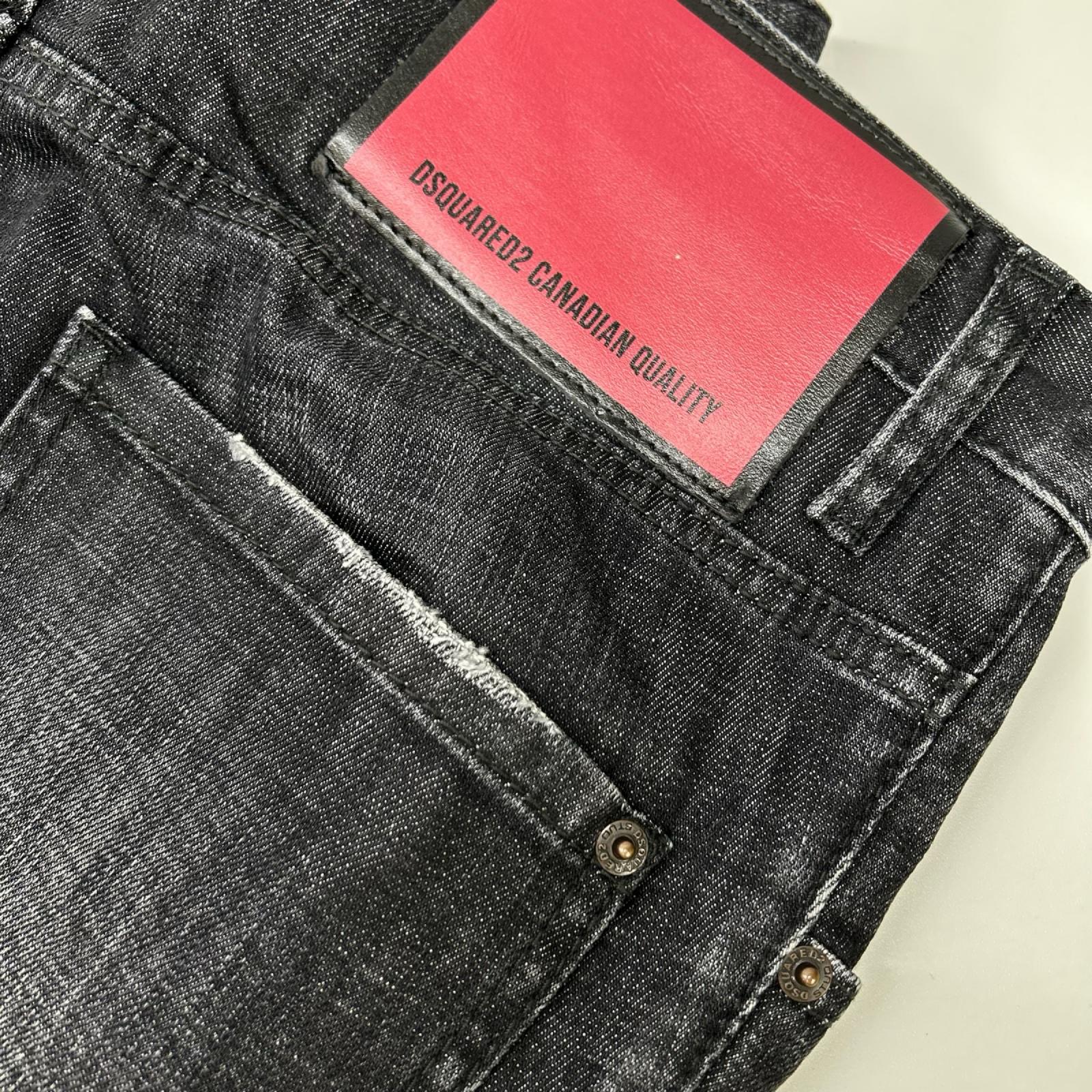 DSQUARED2 ディースクエアード S74LB1617 S30357 25年 ブラック SKATER JEAN/スケータージーンズ フェードブラックウォッシュスキニースリムテーパードデニム ボトムス