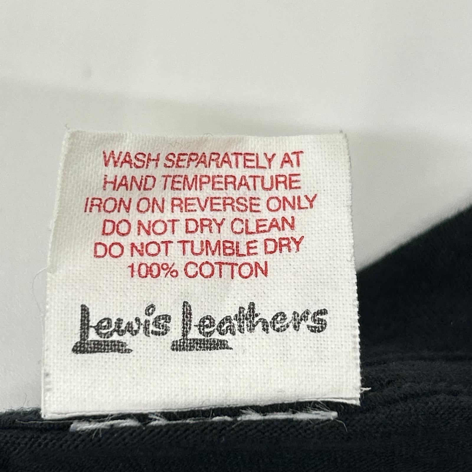 Lewis Leathers ルイスレザー ブラック イングランド製 ラウンドパッチ ロゴプリントTシャツ トップス
