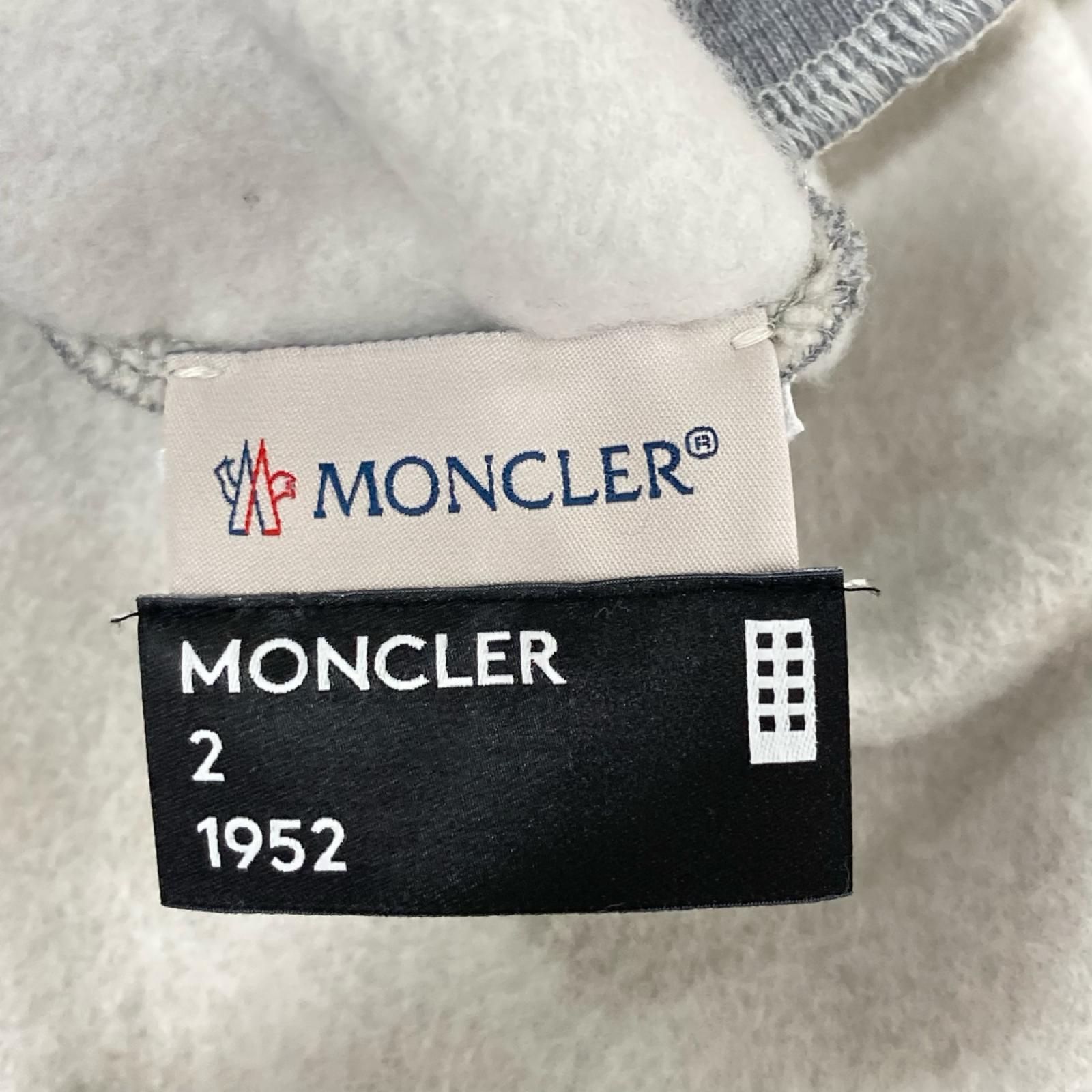 MONCLER モンクレール ジーニアス 2 モンクレール 1952 グレー 顔刺繍 トレーナー トップス