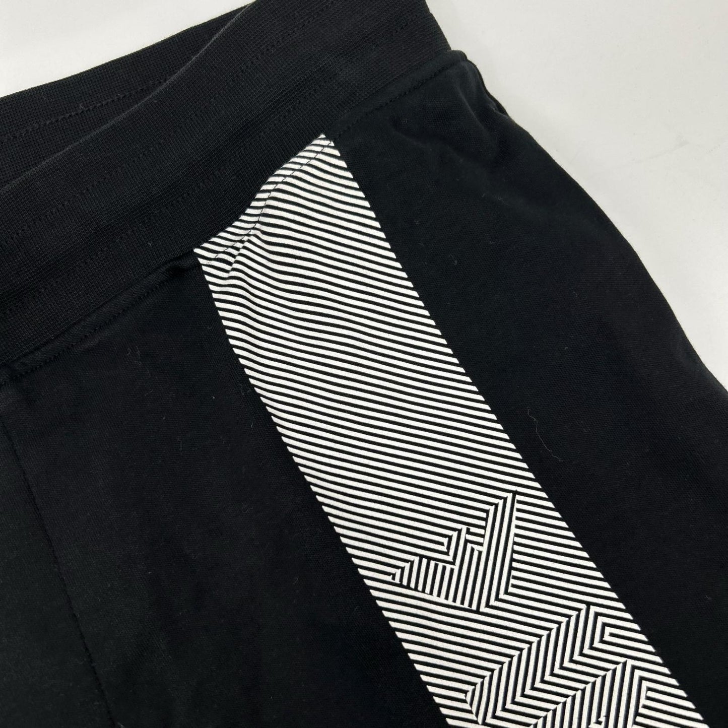 EMPORIOARMANI エンポリオアルマーニ ブラック 幾何学模様 ウエストゴム スウェットパンツ ボトムス