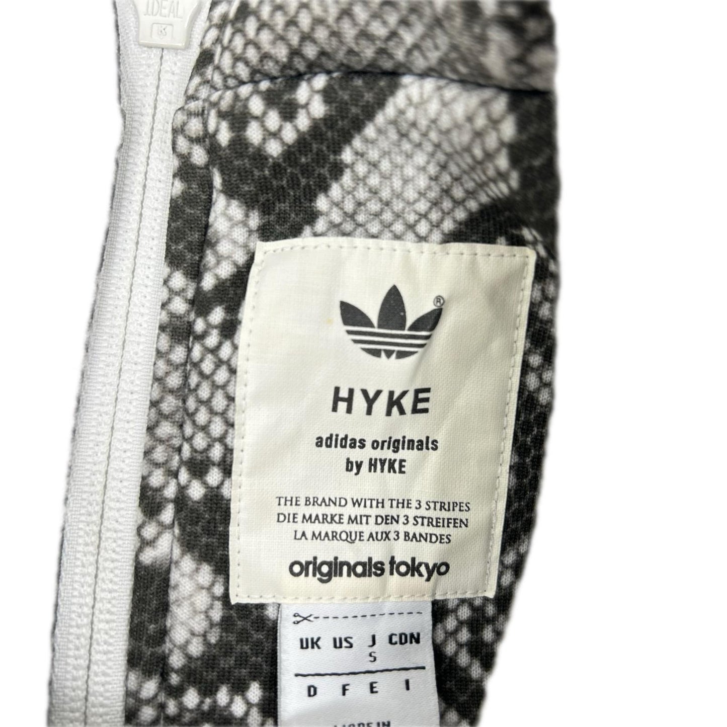 adidas Originals by HYKE アディダス オリジナルス バイ ハイク AA9009 パイソン柄 クルーネックスウェットトップス トップス