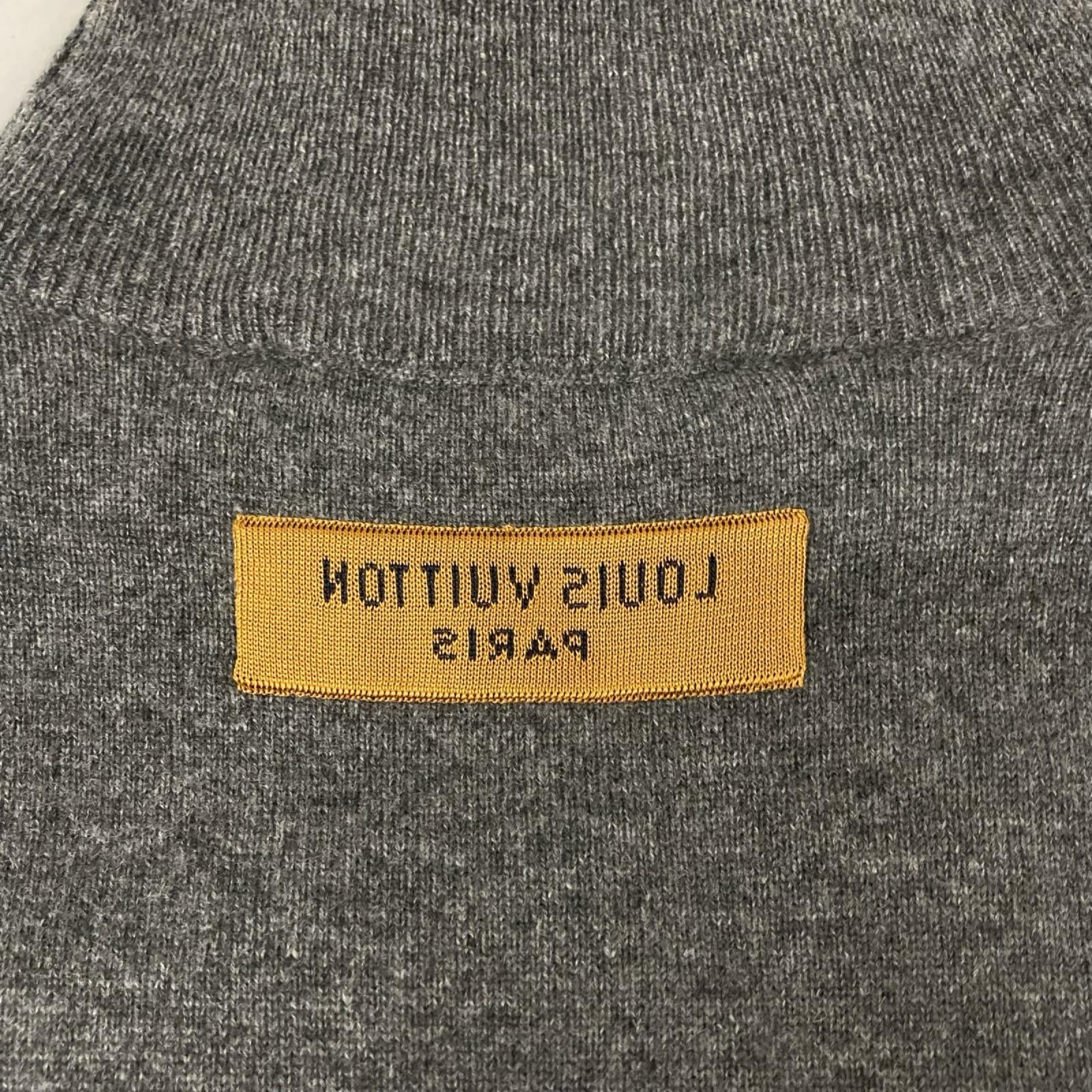 LOUIS VUITTON ルイヴィトン RM221Q JZE HMN41W 22SS グレー カシミヤシルク LV エンボスロゴ インサイドアウト タートルネックニット トップス