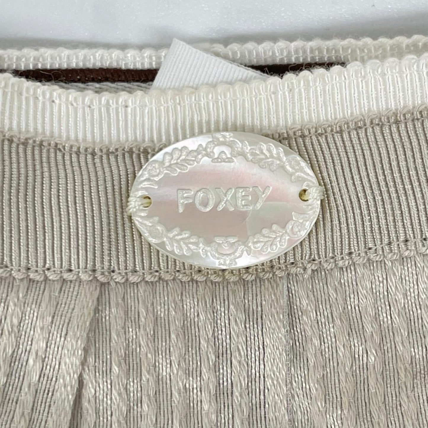 FOXEY フォクシー 35398 ベージュ コットンリネン混 ボーダーストライプ ミディアムプリーツスカート スカート