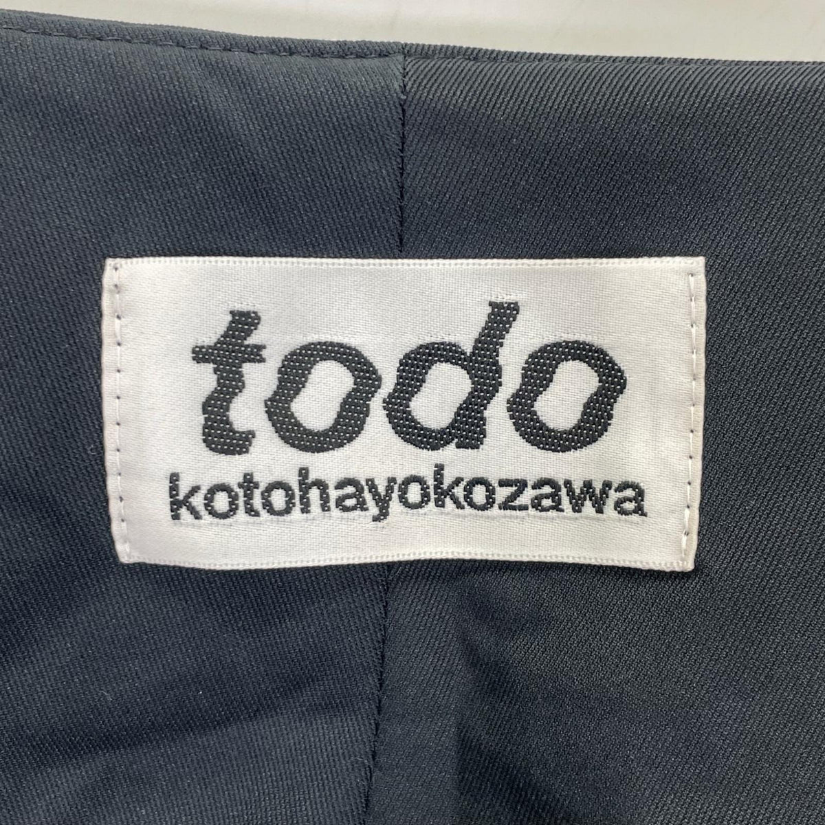 todo kotohayokozawa トゥードゥー コトハヨコザワ 23AW ブラック wave shirts プリーツ切替デザイシャツ トップス