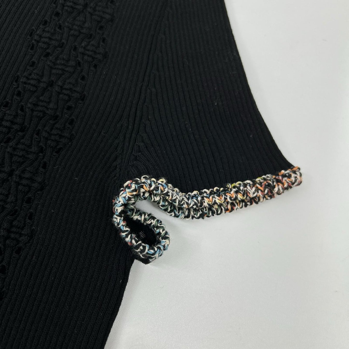 CHANEL シャネル P55726K07318 ブラック×マルチカラー コットン ショートスリーブリブニットトップス トップス