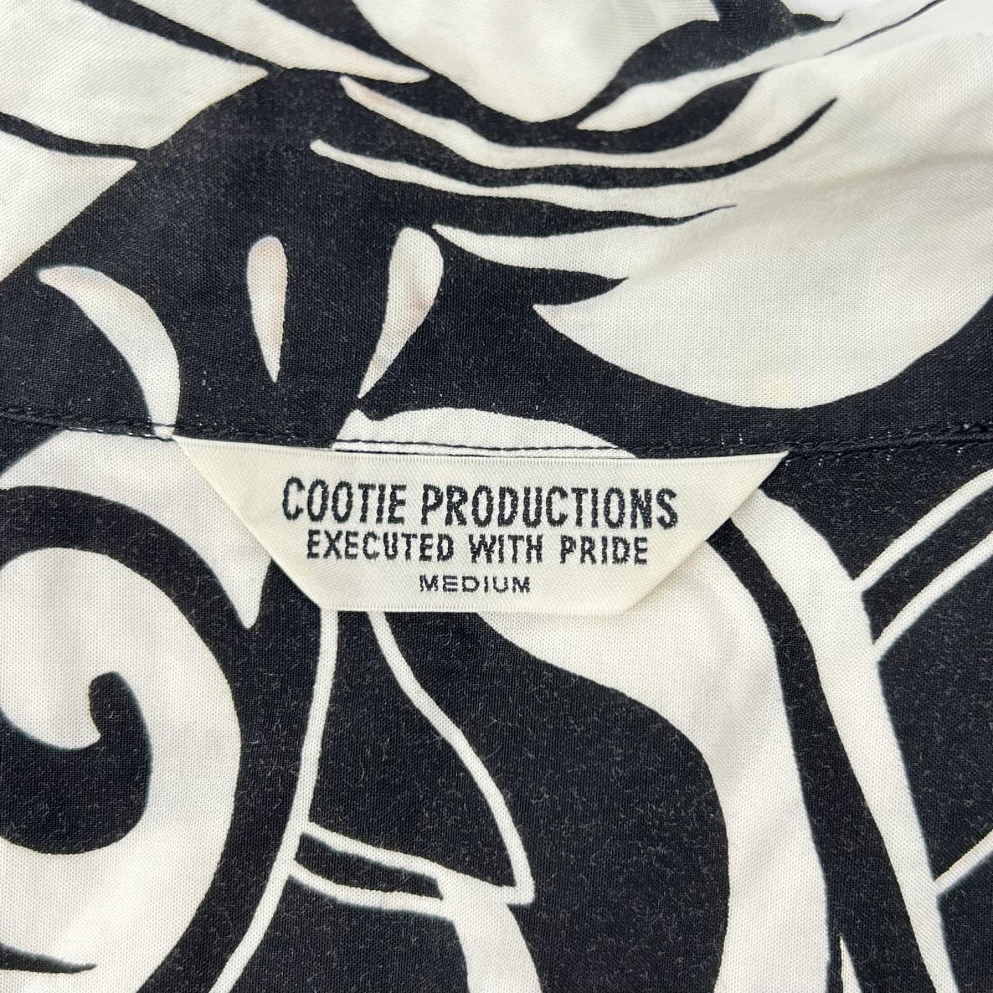COOTIEPRODUCTIONS クーティープロダクションズ ホワイト×ブラック レーヨン ボタニカルリーフ柄 アロハシャツ トップス