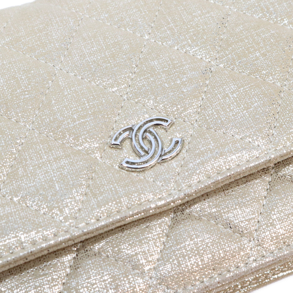 CHANEL シャネル 19番 ゴールド レザー シルバー金具 マトラッセ ココマーク チェーンショルダーウォレット ショルダーバッグ